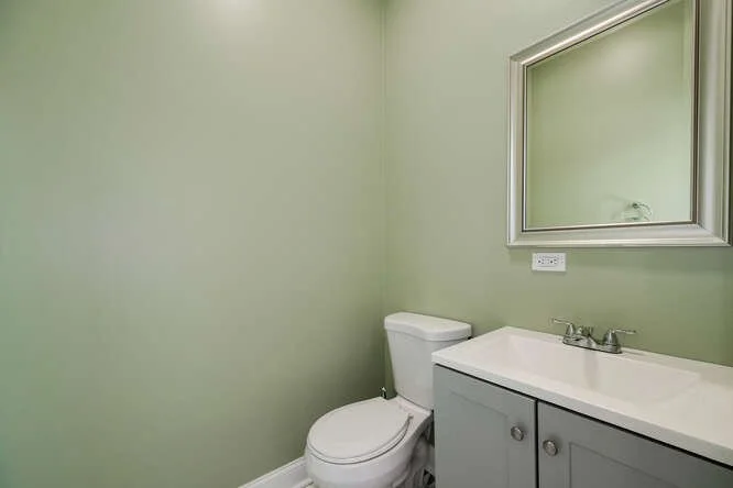 1746 W Pierce Ave Unit 3-small-022-021-0022-666x445-72dpi.jpg