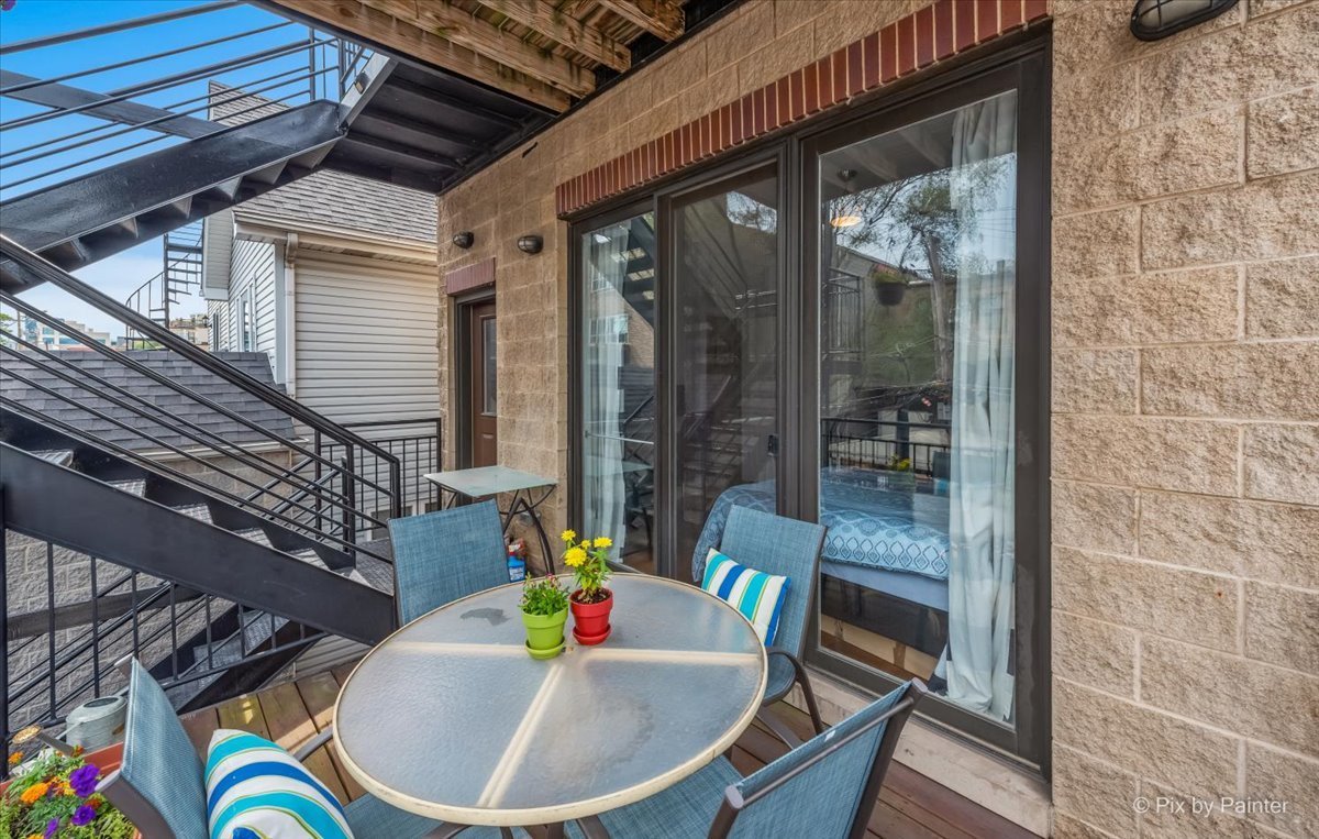 Previous - balcony 2.jpg