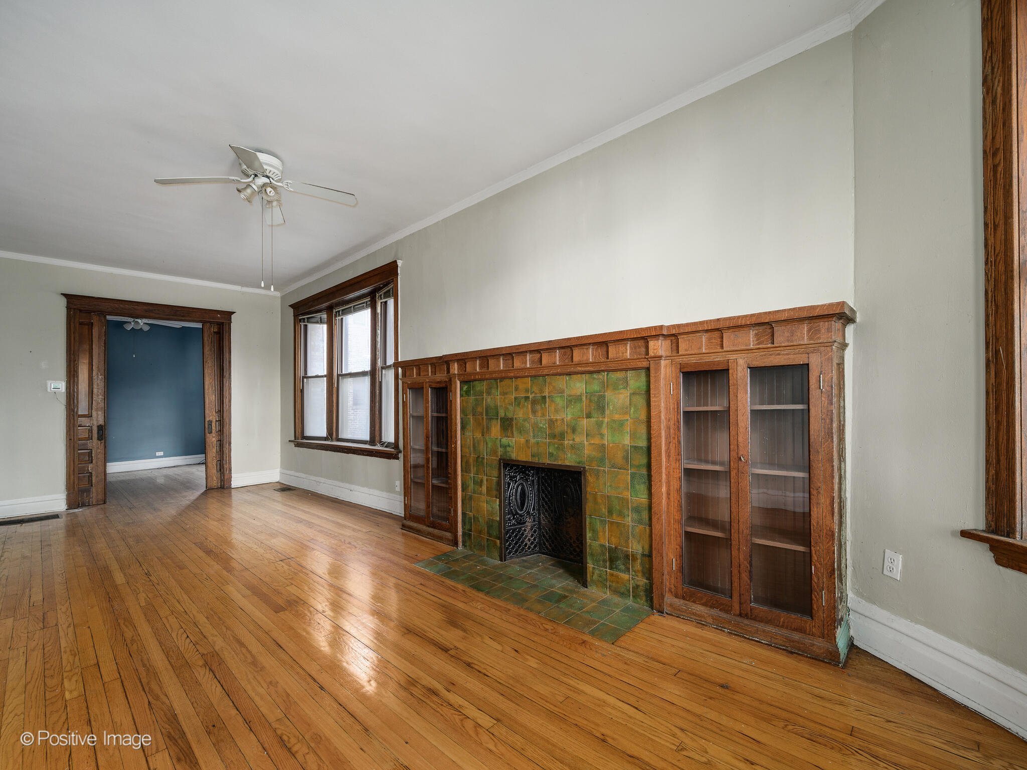 4841 N Kenmore Ave Chicago IL 60640 USA-006-003-0006-MLS_Size.jpg