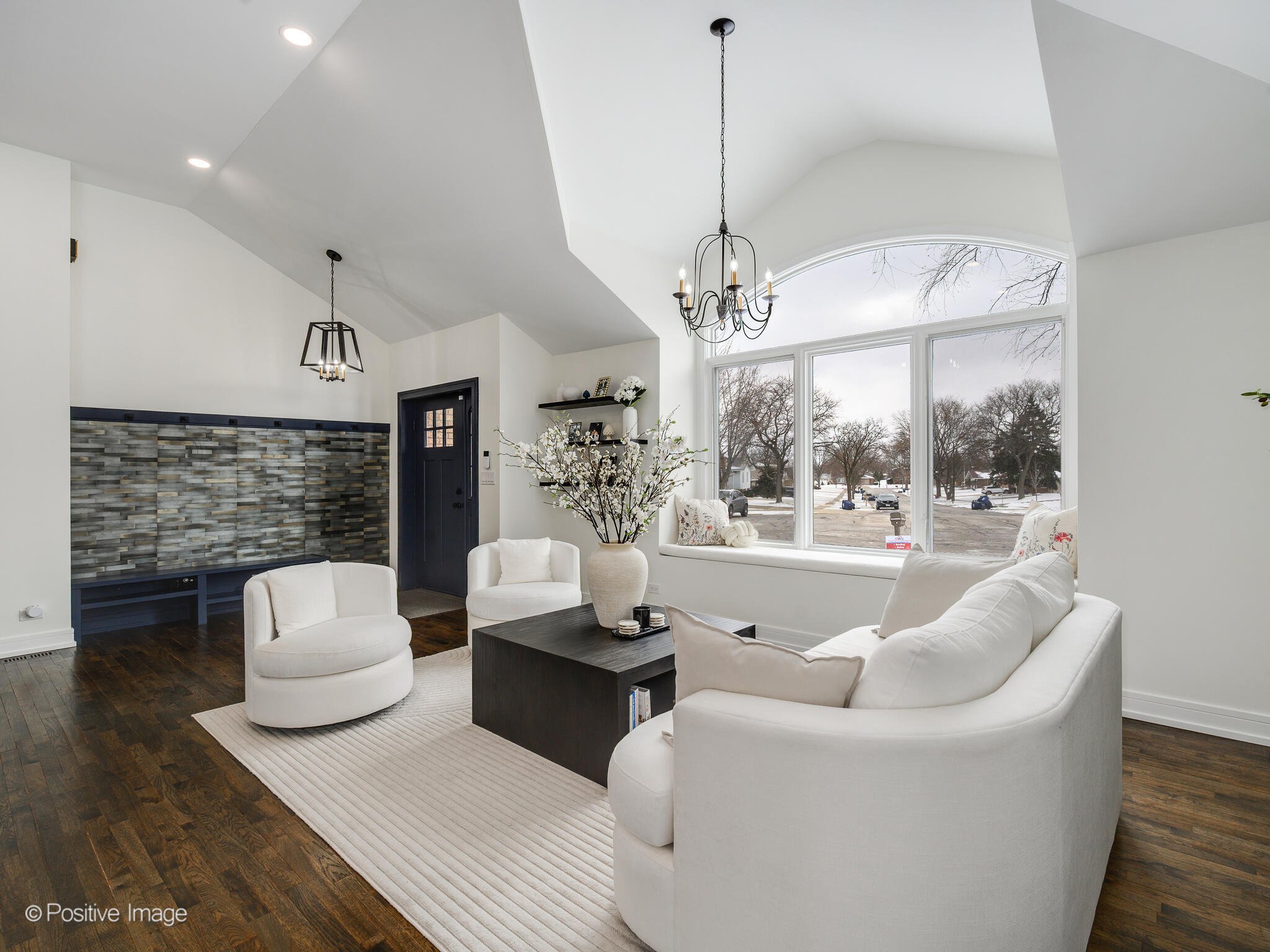 7609 Baker Ct Darien IL 60561 USA-006-019-0006-MLS_Size.jpg