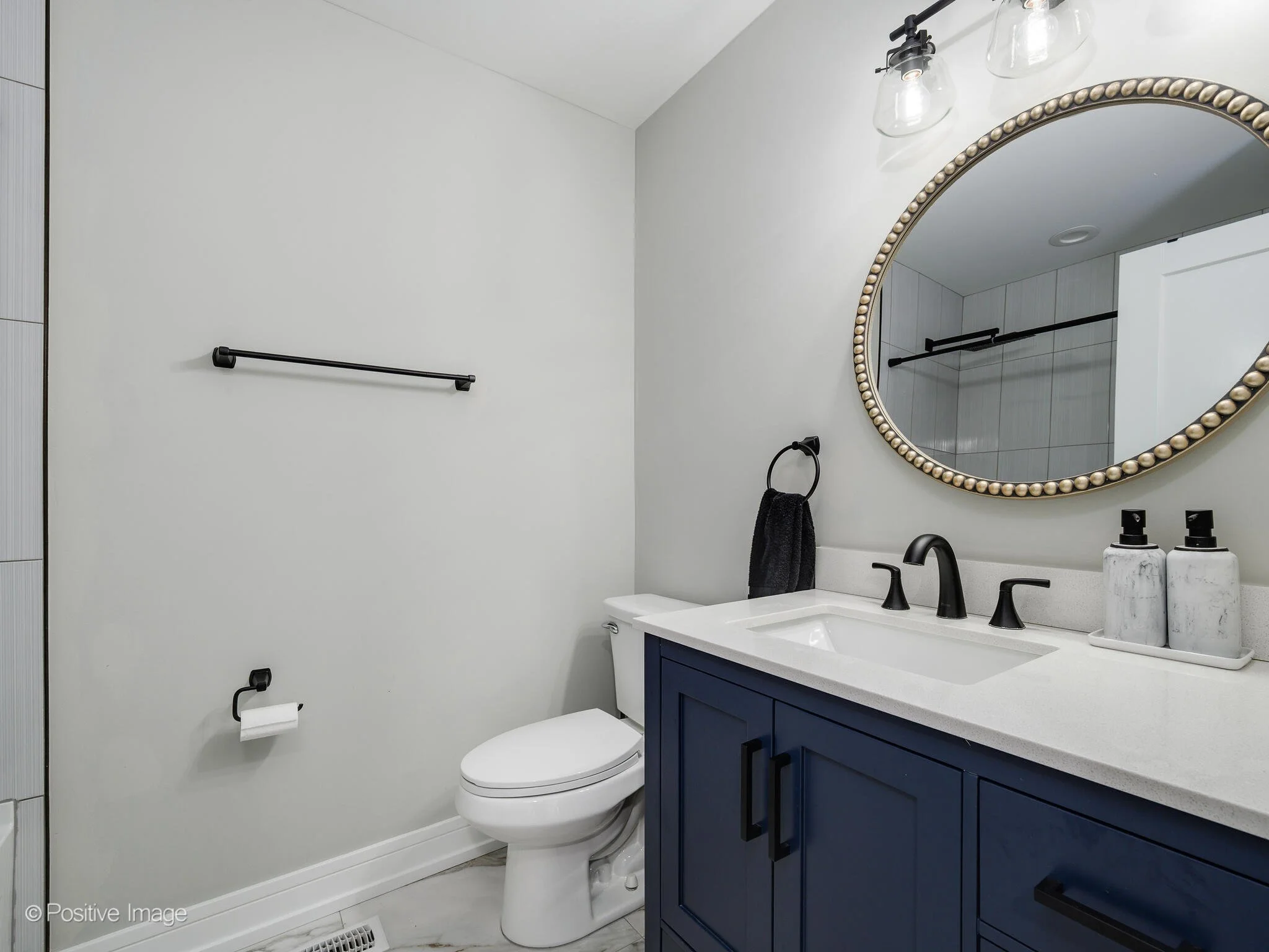 7609 Baker Ct Darien IL 60561 USA-022-004-0022-MLS_Size.jpg