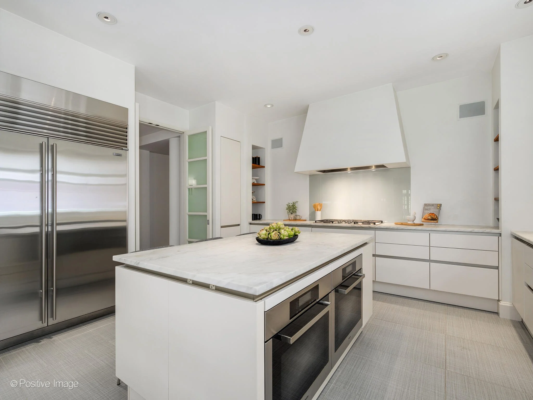 305 W Fullerton Pkwy Chicago IL 60614 USA-020-046-0020-MLS_Size.jpg