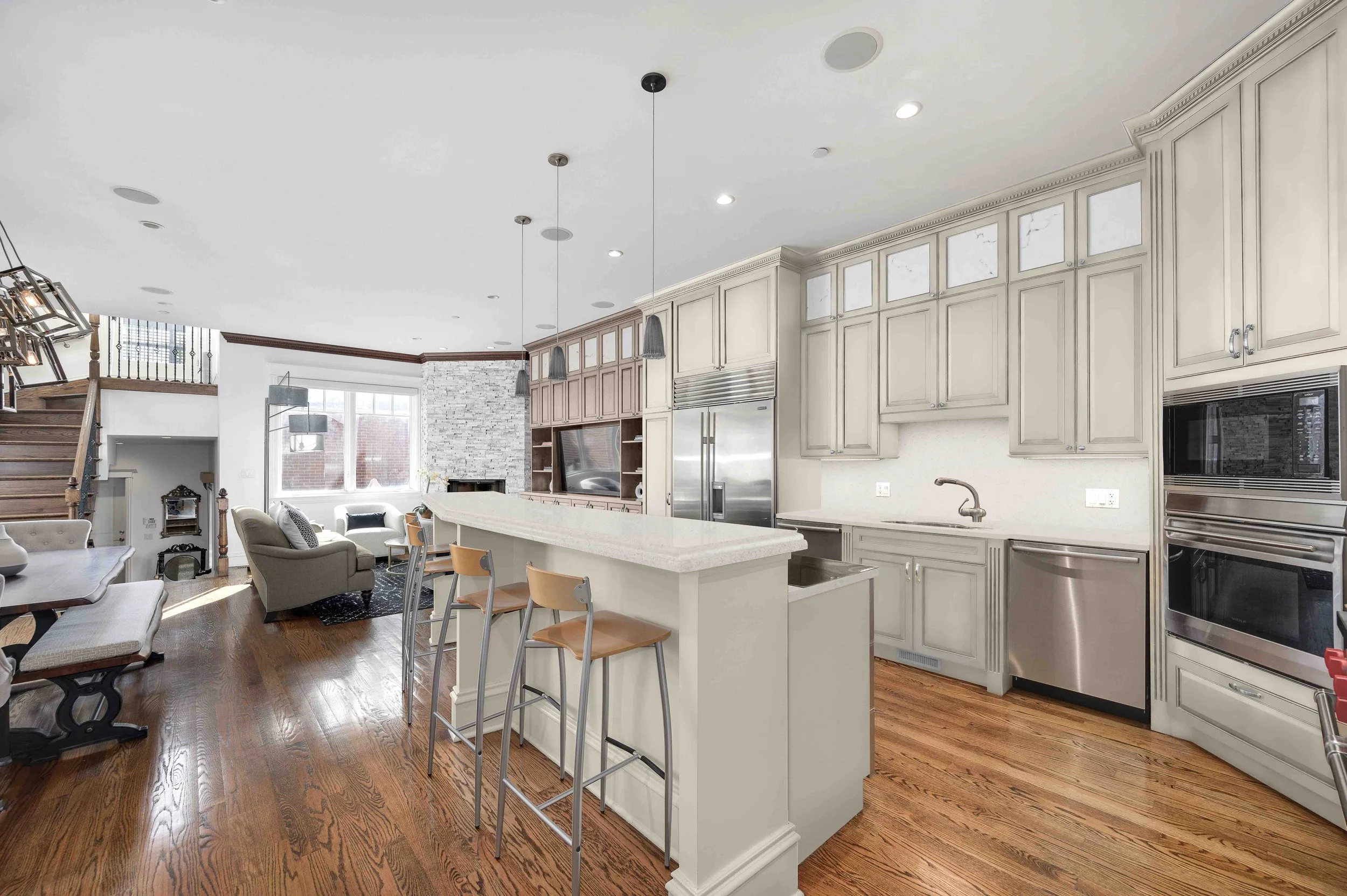1225 W Henderson St Chicago IL-print-013-002-0013-4200x2795-300dpi  rev_WEB.jpg