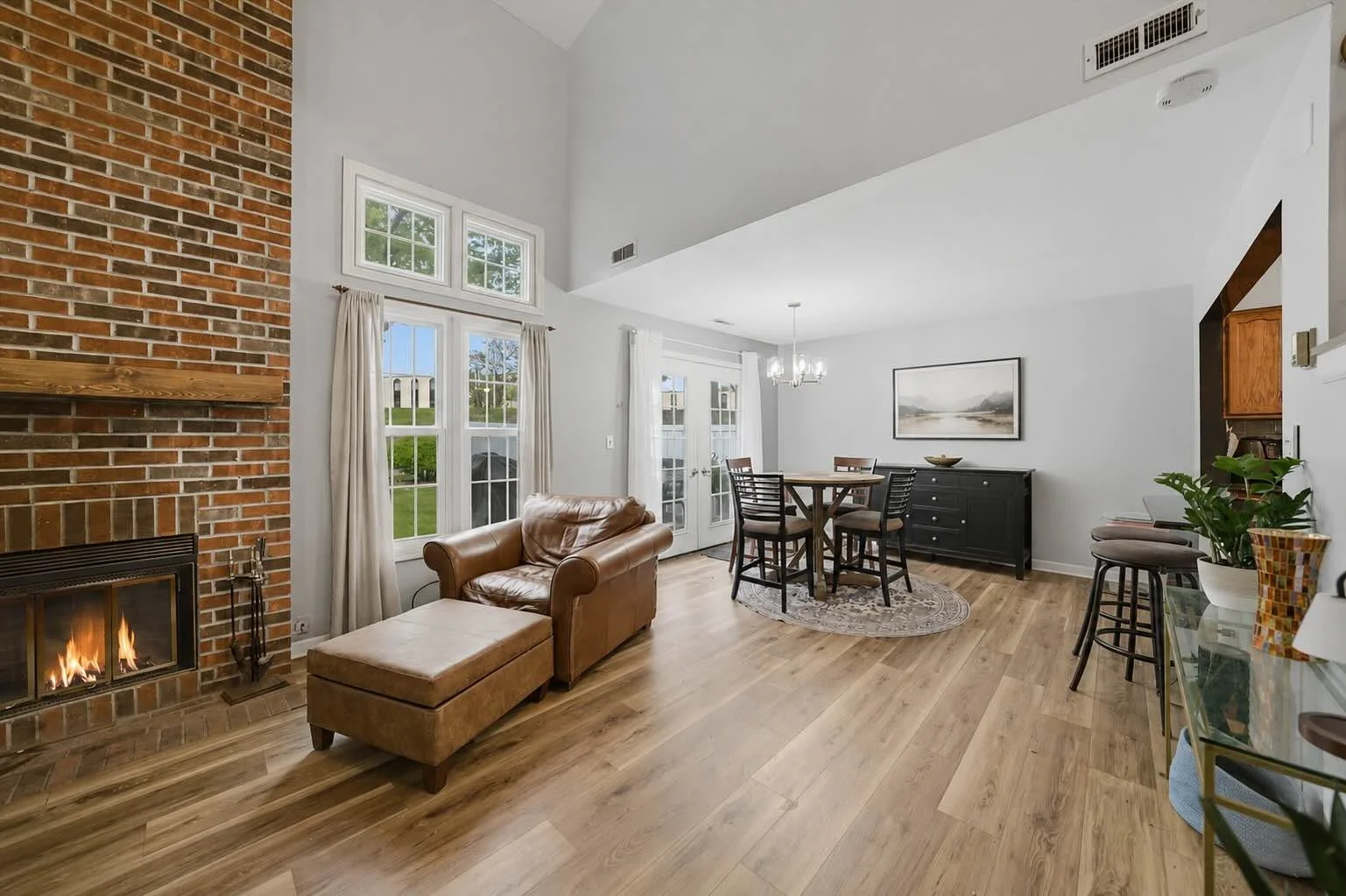 VS - Dining Room 2.jpg