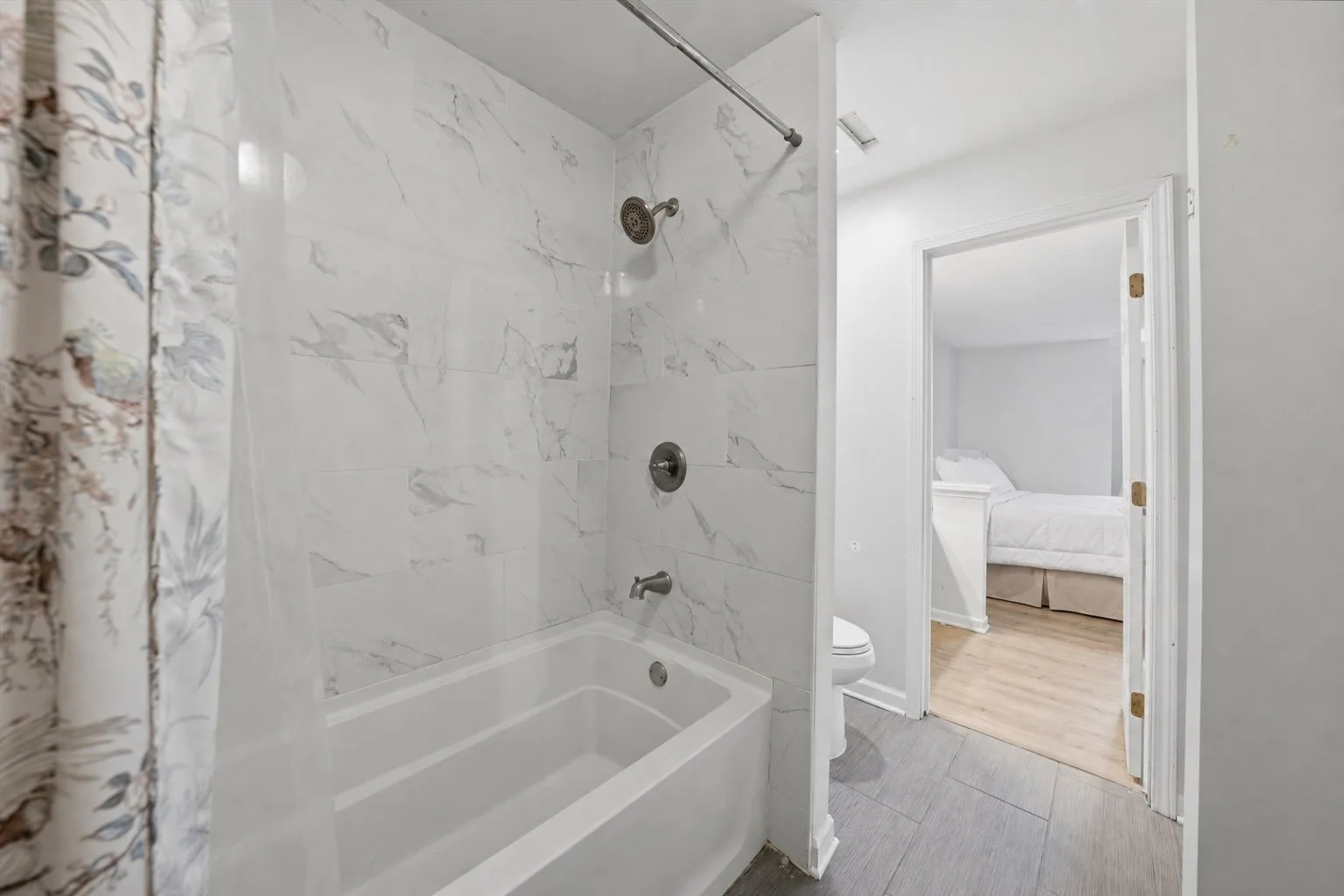 VS - Full Bath.jpg