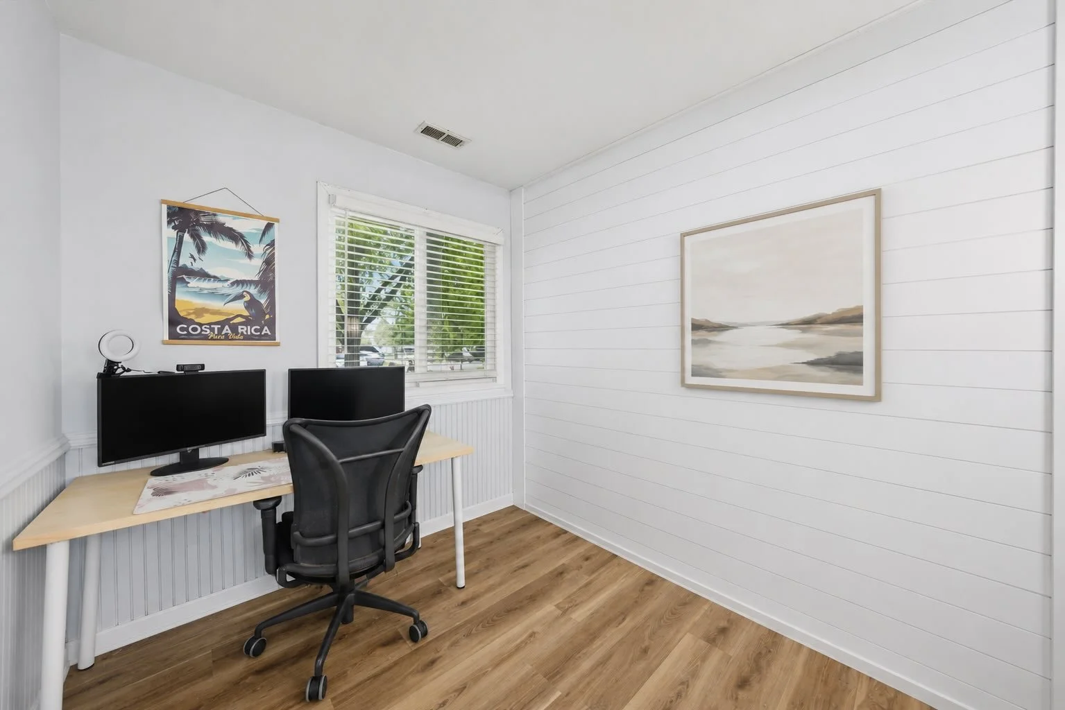 VS - office.jpg