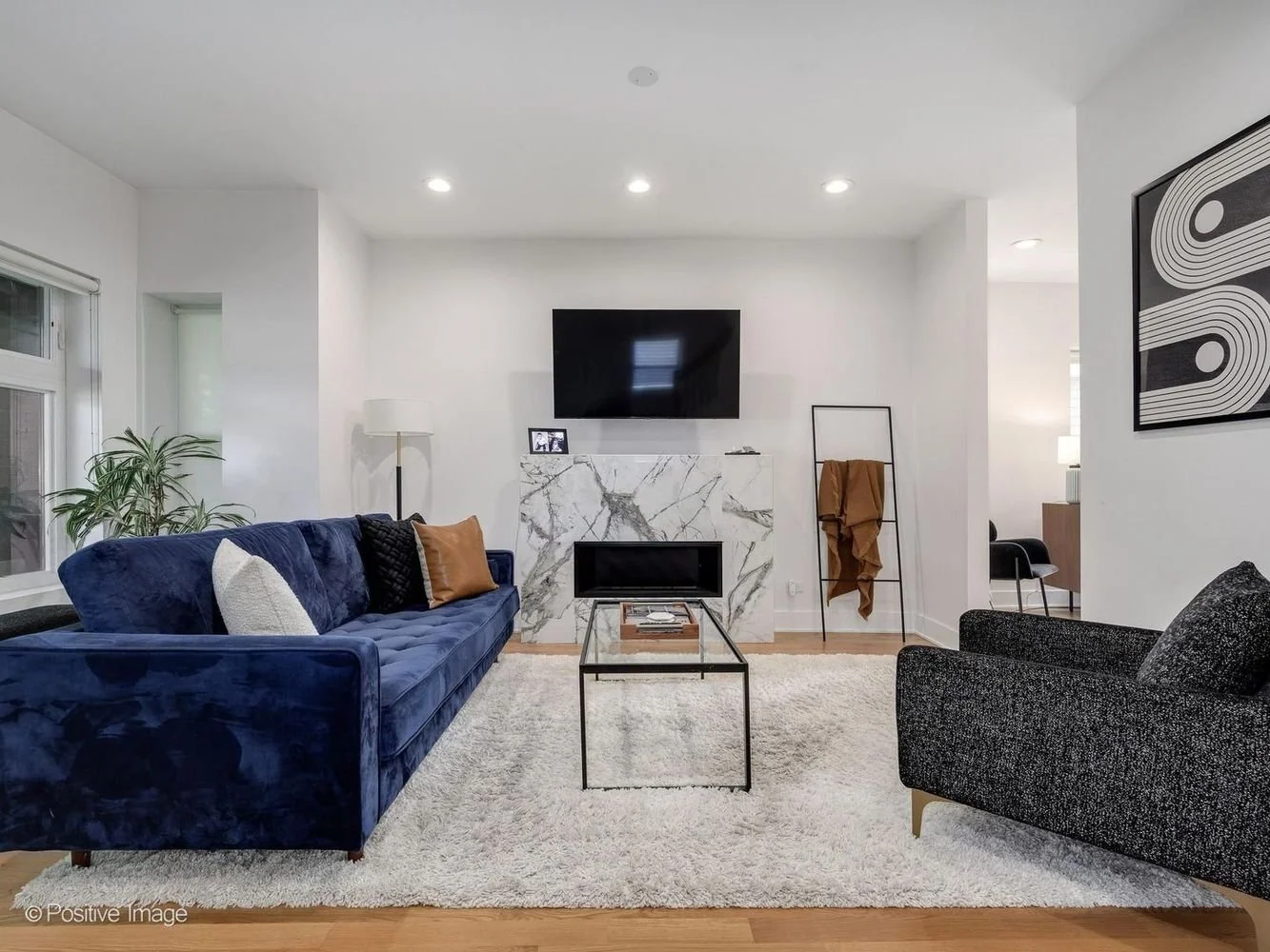 2516 N Campbell 3.jpg