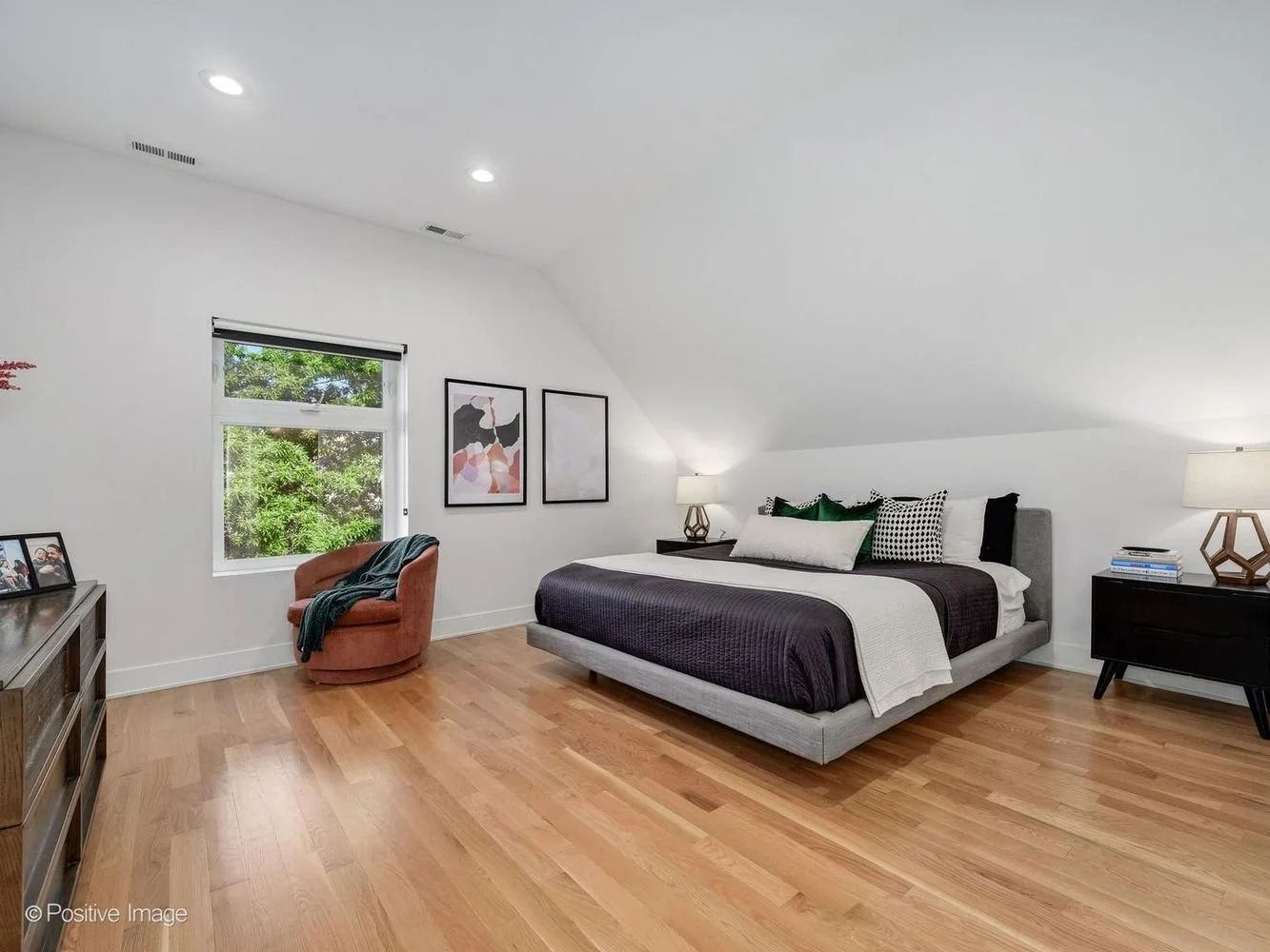 2516 N Campbell 11.jpg