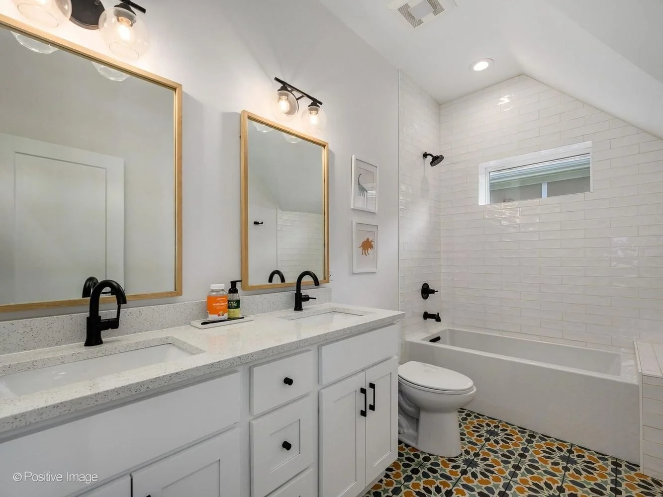 2516 N Campbell 15.jpg