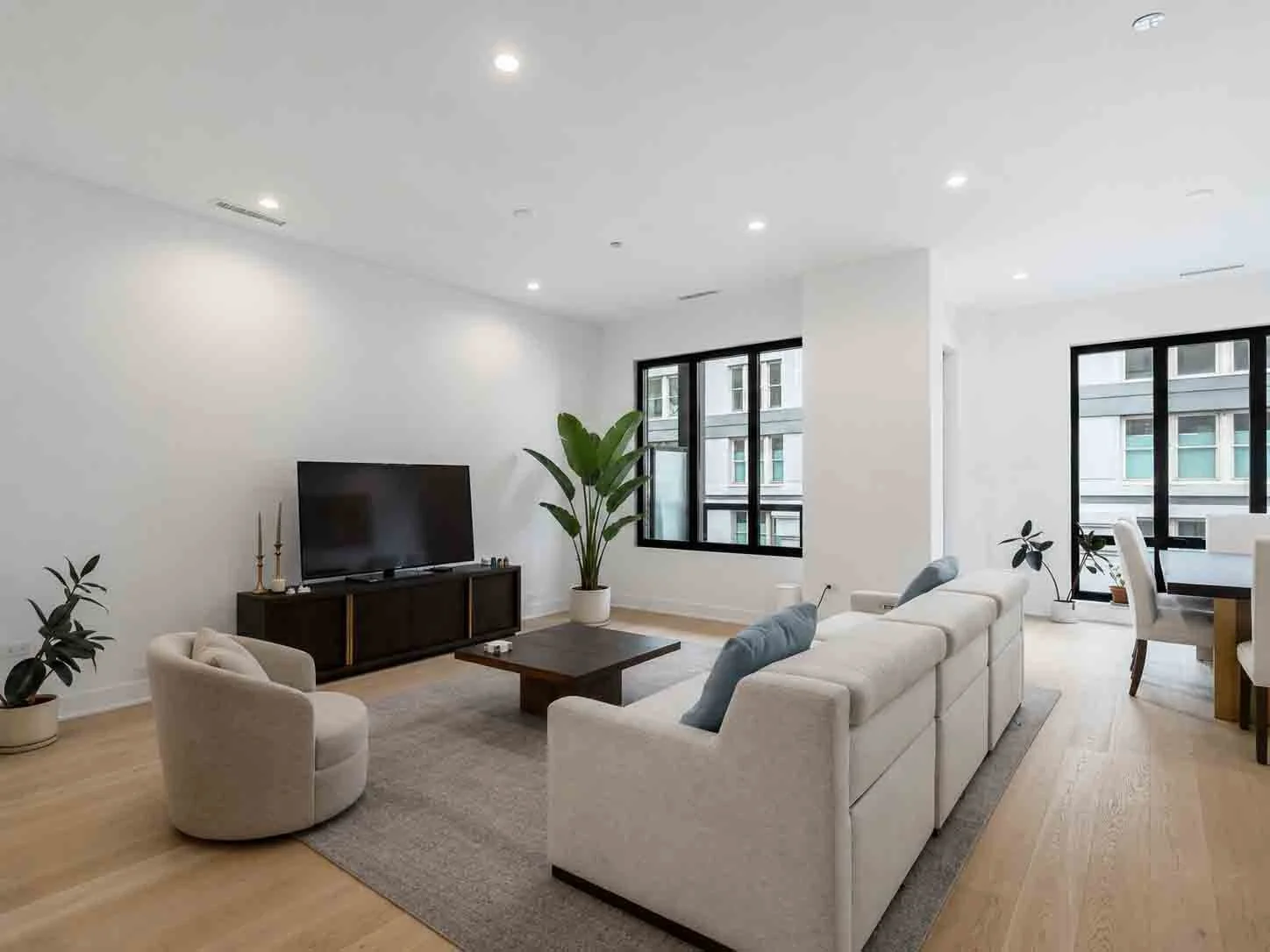 3 - VS - living room.jpg