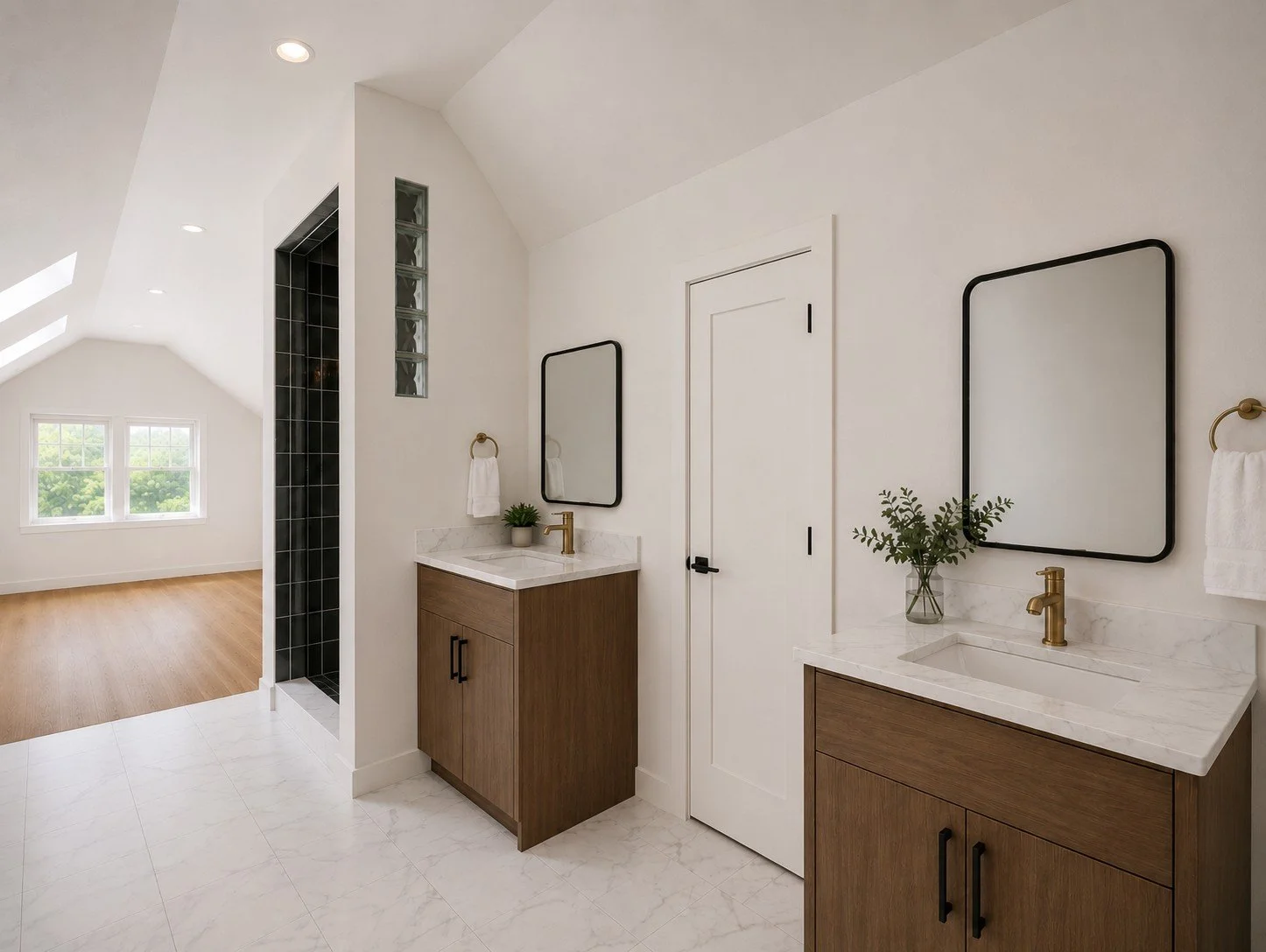 1637 N Richmond - PH Primary Bath