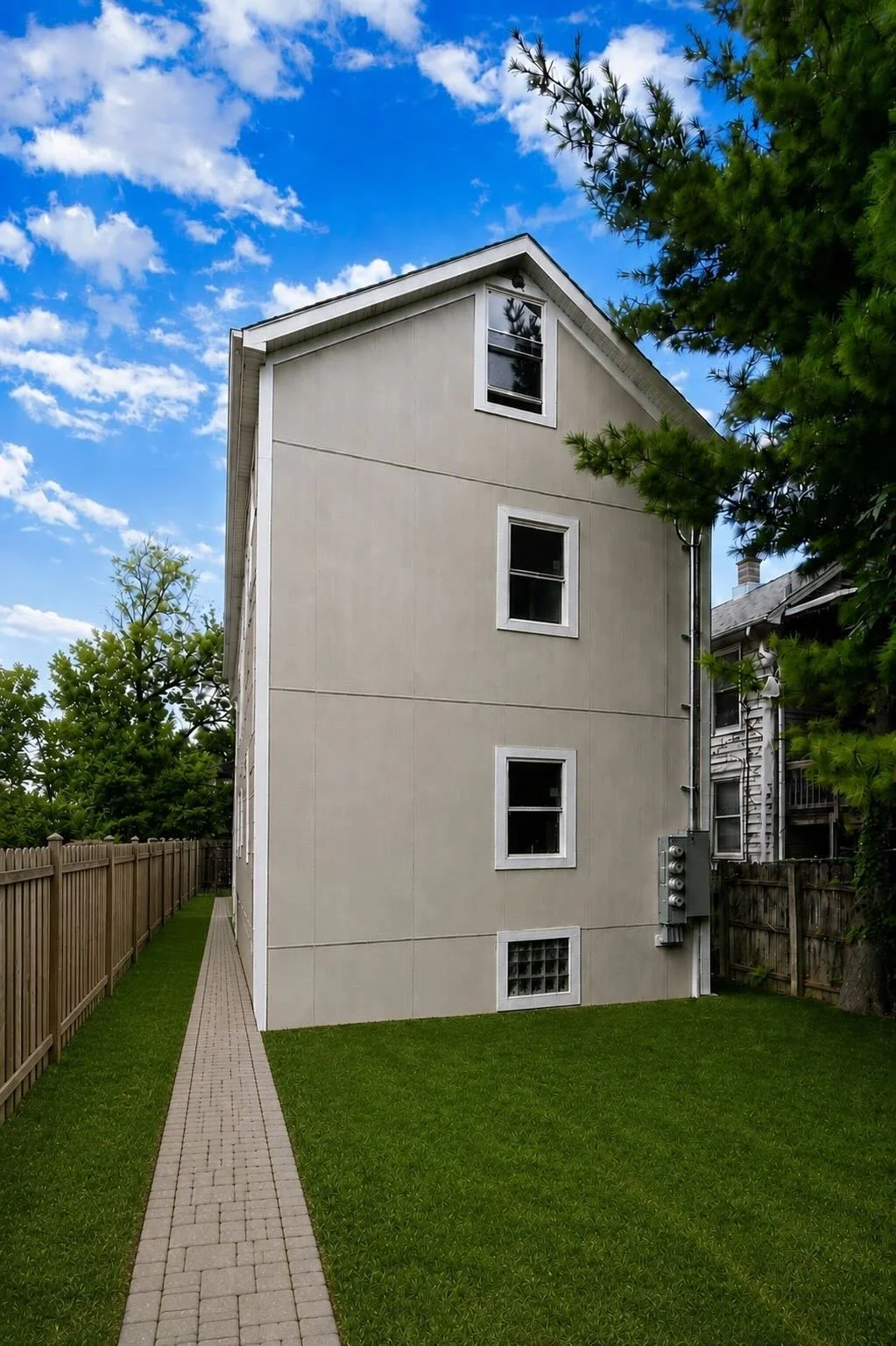 1637 N Richmond - Backyard