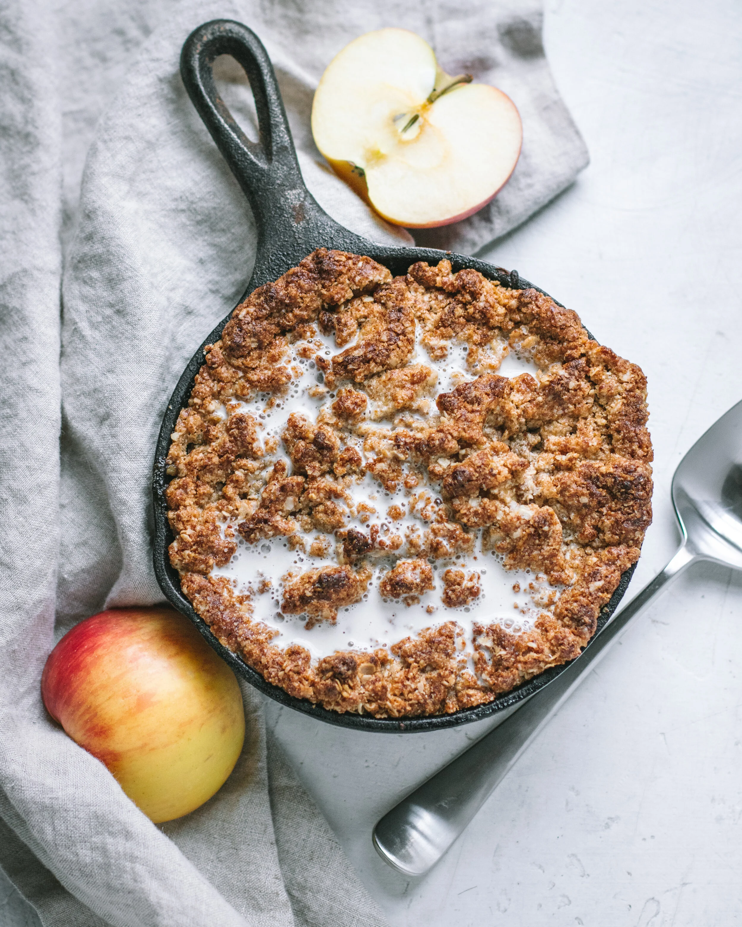 Oatmeal Cookie Apple Crumble