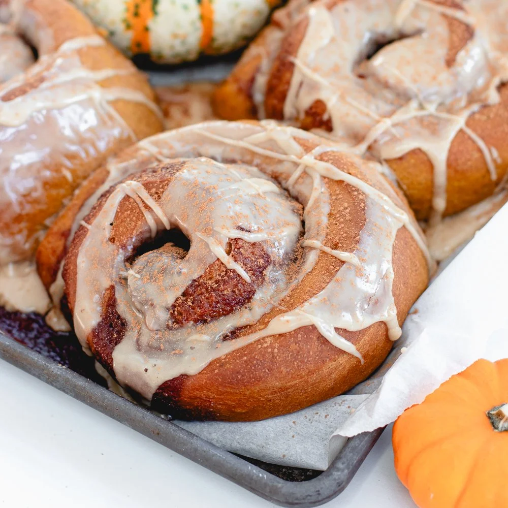 Vegan Pumpkin Cinnamon Rolls with Maple Glaze