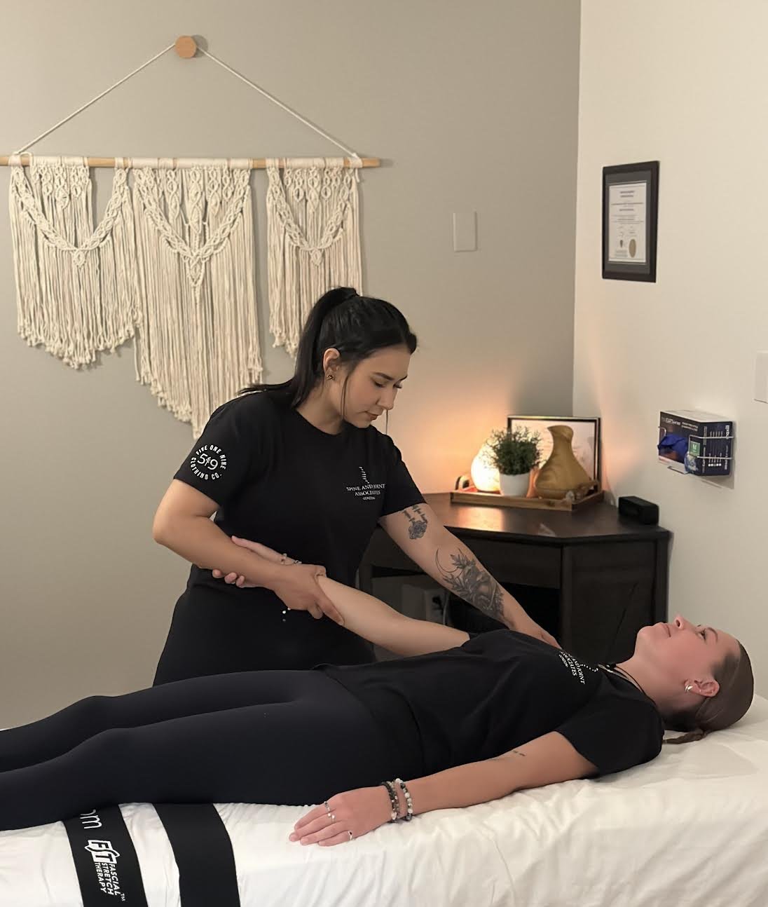 Fascial Stretch Therapy (FST) Treatment