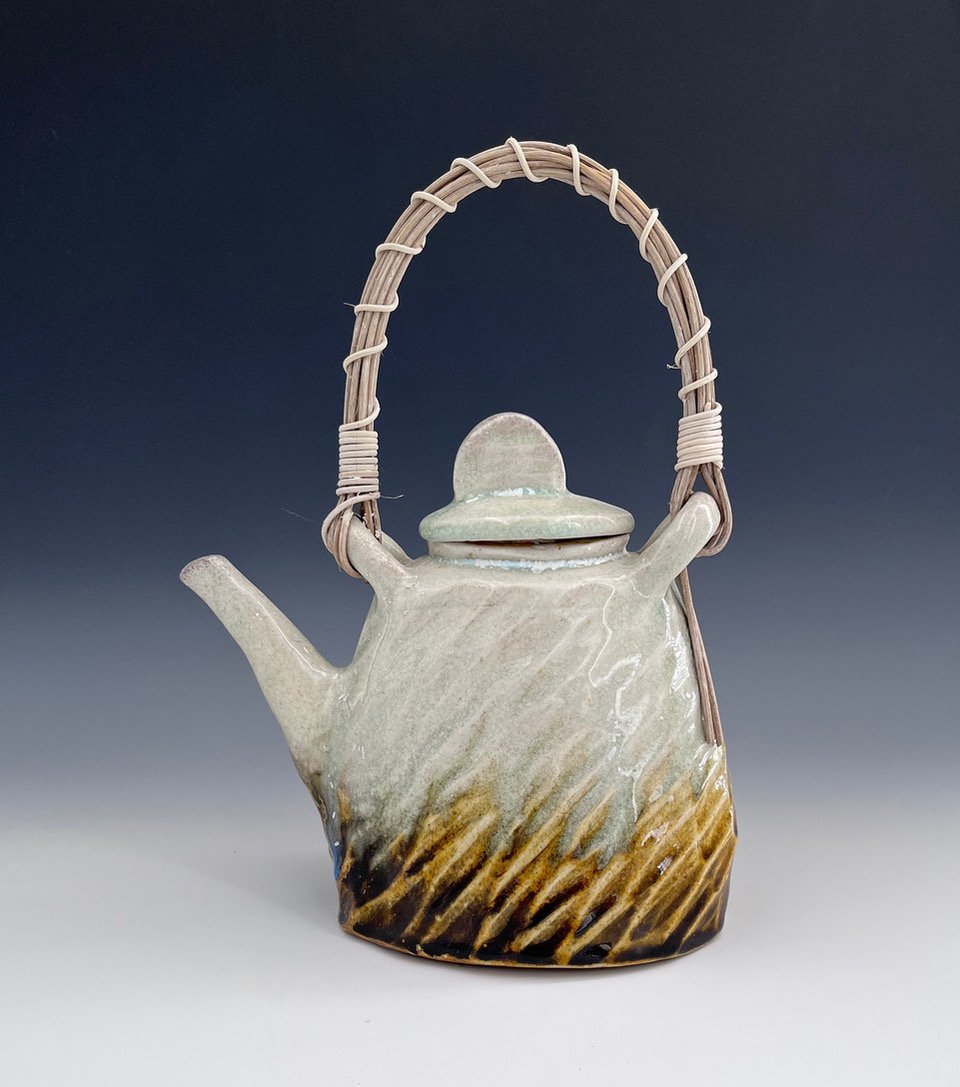 Lampert Tea pot.jpeg