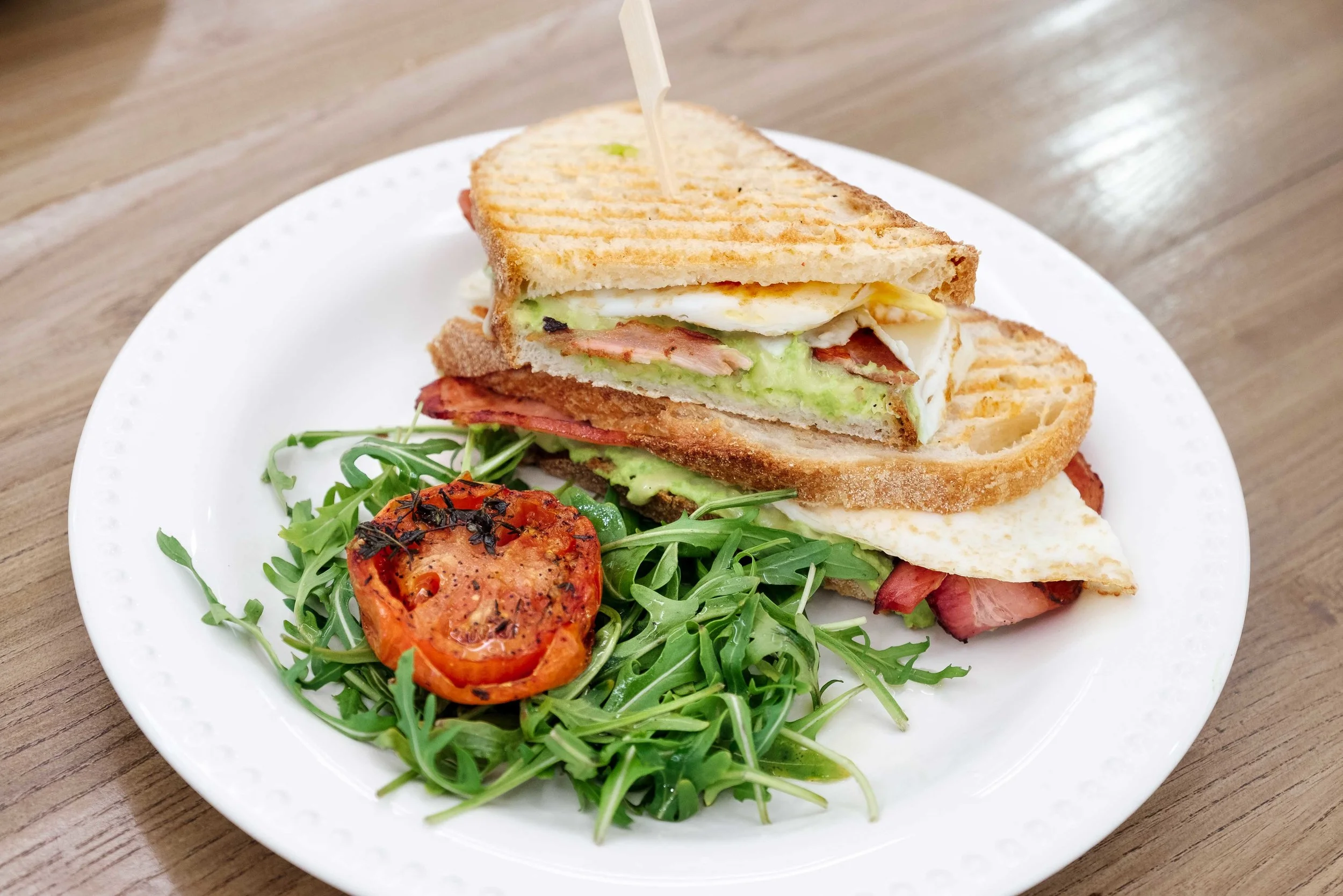 Breakfast sandwich - AYZZ3358.jpg