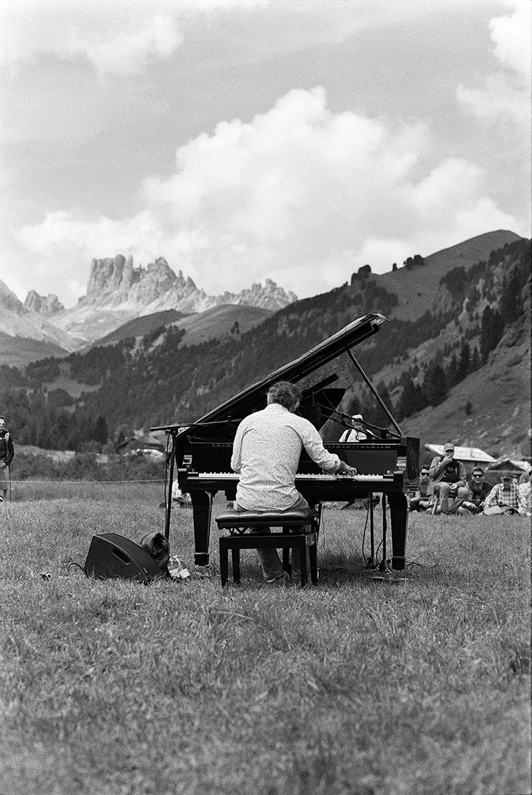 Michele Loda_Ilford HP5_09 2 copia.jpg