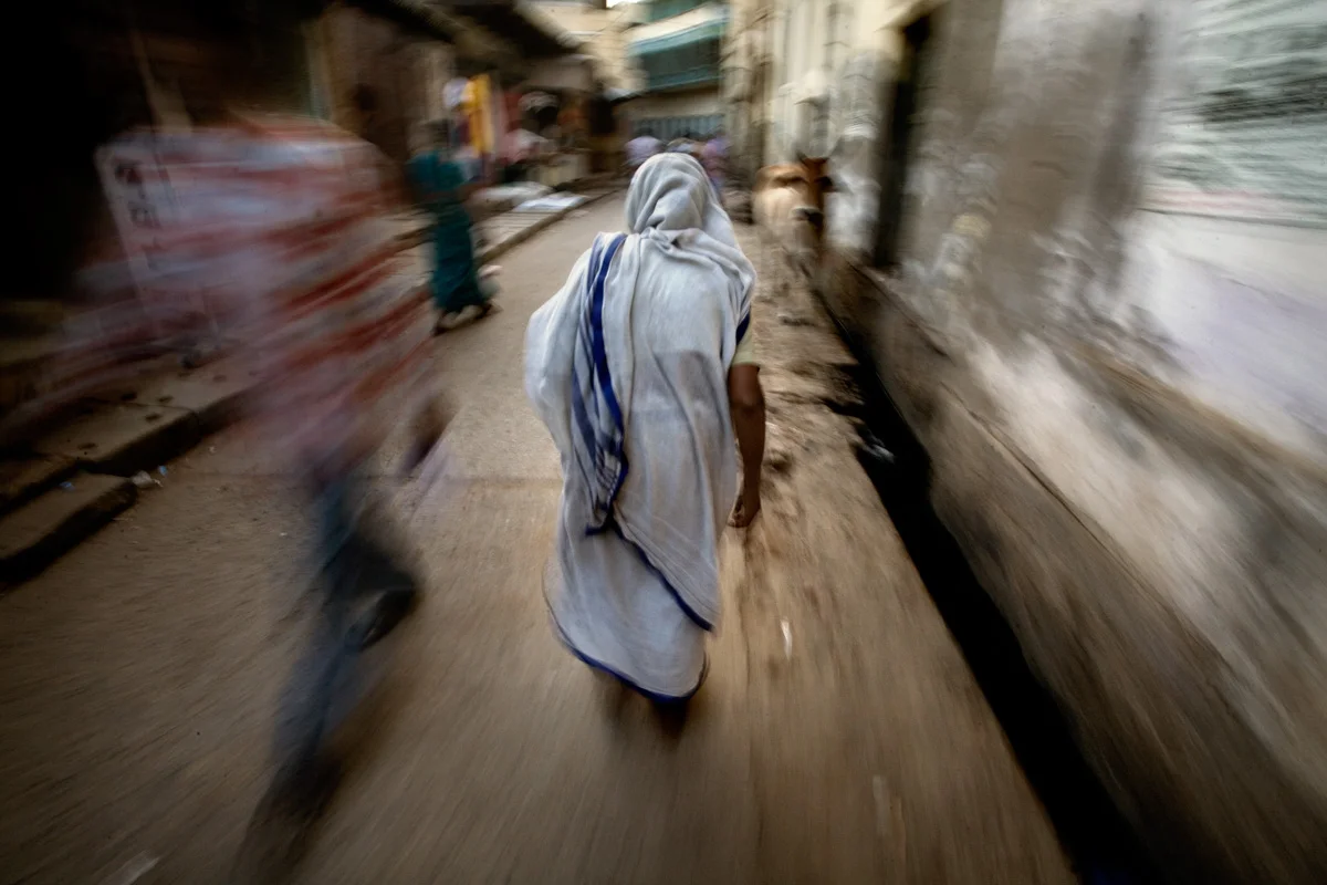 LE VEDOVE DI VRINDAVAN-20.jpg