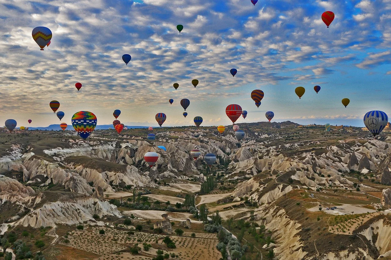 cappadocia-765498_1280.jpg