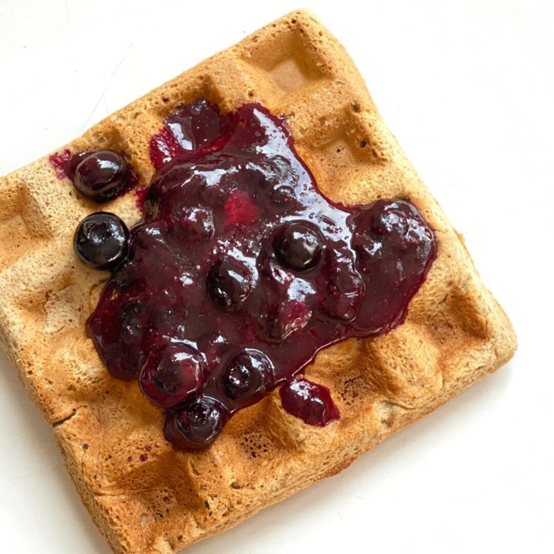 Tigernut Waffles with compote
