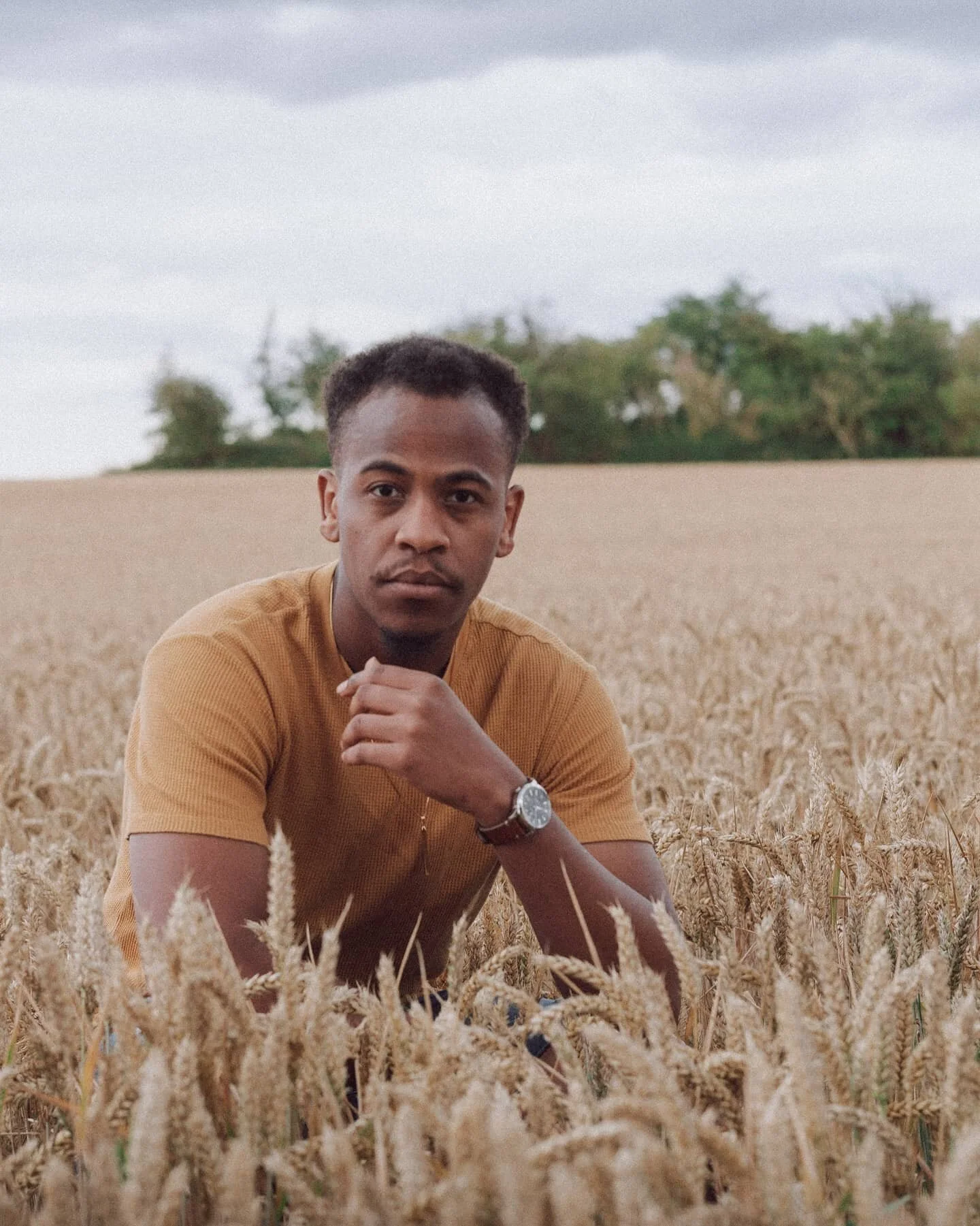 Mansion out in the sticks with nothing around you. Desires.
.
.
📷 @robbyboy777 
.
.
#myfeatureshoot #photofilmy #minimalzine #ourmag #everybodyfilm #back2thebase #fotofilmic #filmpalette #filmfeed #beigepalette #beigeaesthetic #shootitwithfilm #port