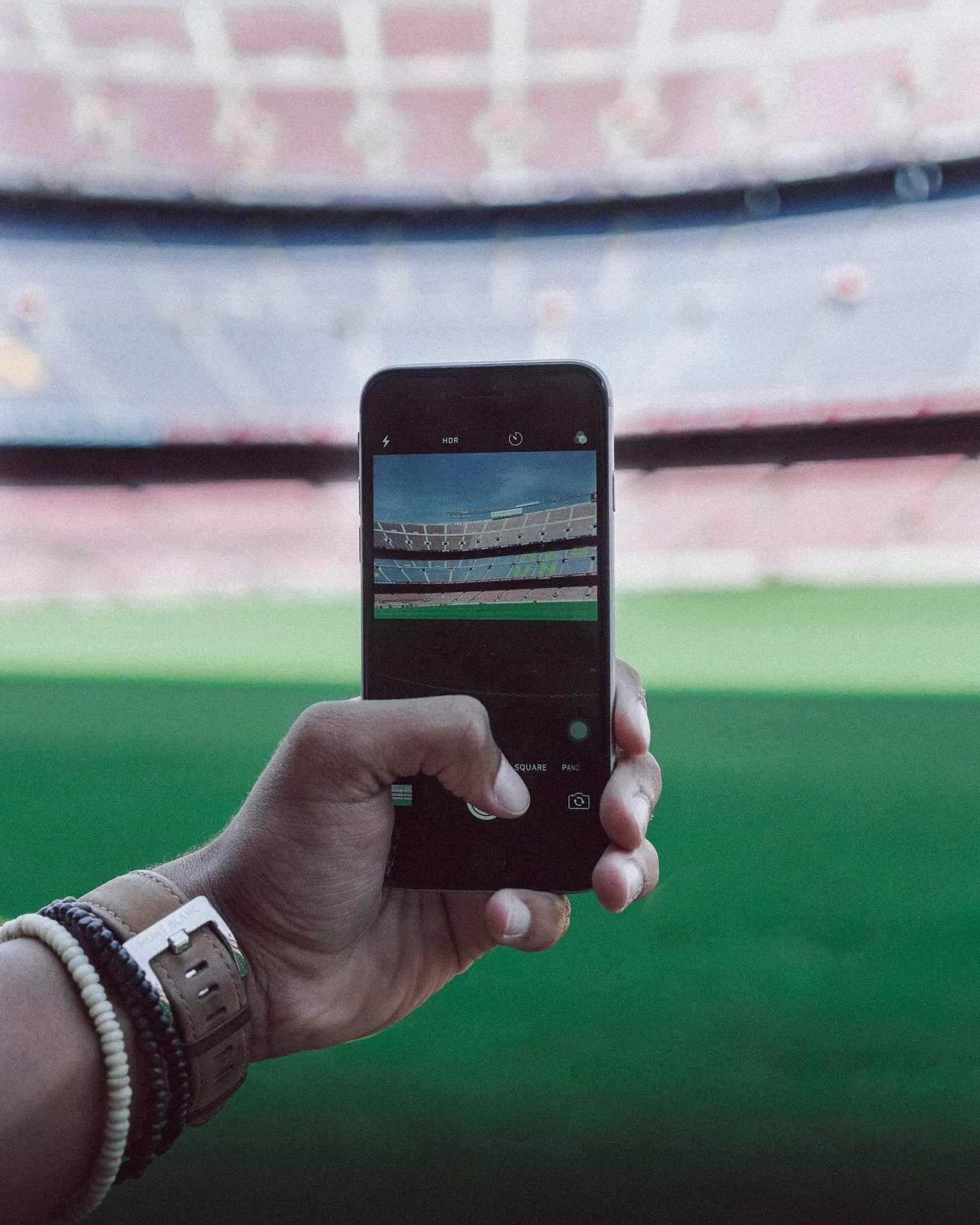 Messi where you at? 🇪🇸 
.
.
.
#filmpalette #filmfeed #sonyalpha #shootitwithfilm #explorefilm #wildernessexplorer #moodytones #filmfeed #barcelonafc #spainstagram #folkscenery #earthpalette #earthtones #earthoutdoors #footballlove #footballisback #