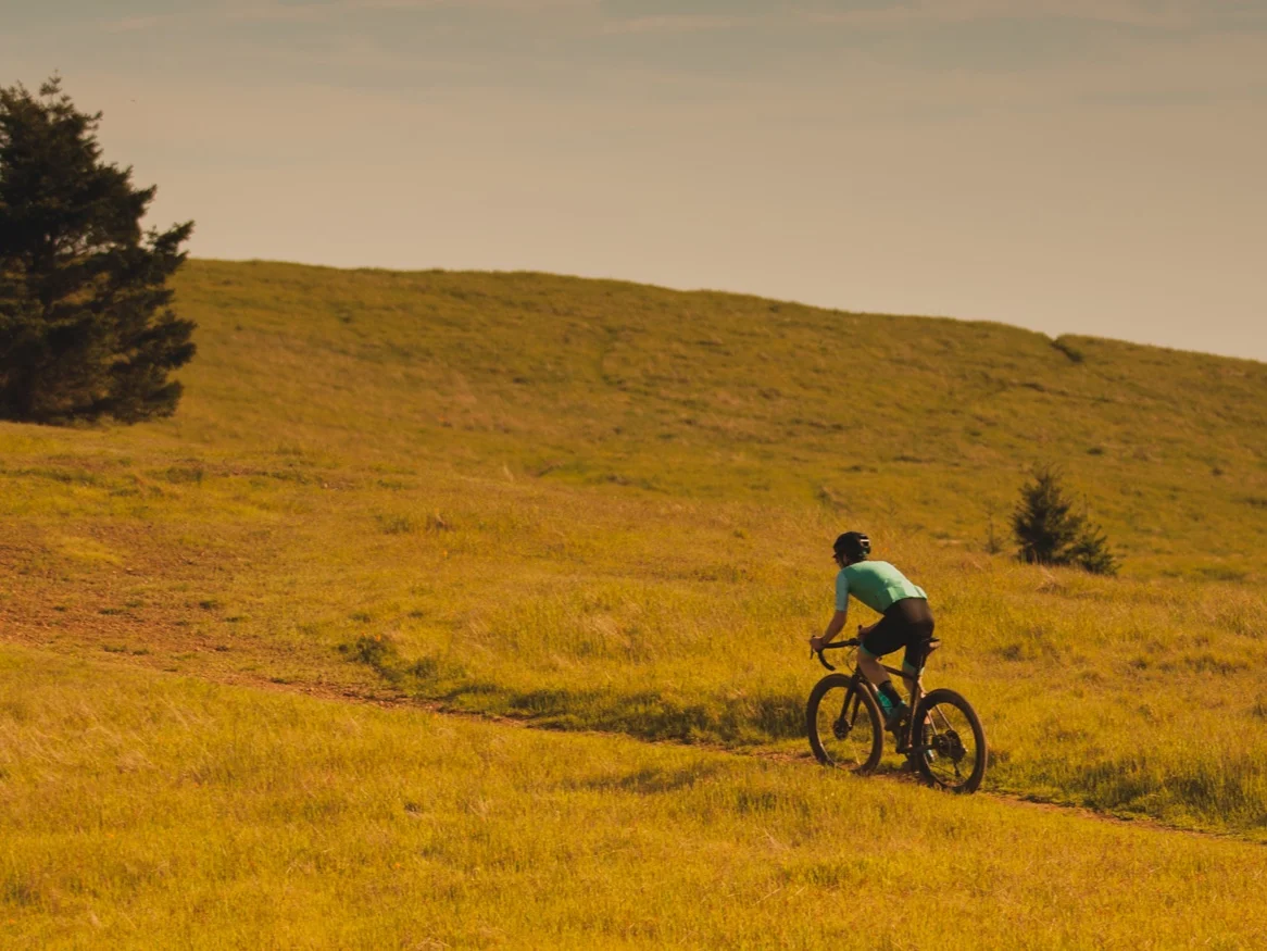 StudioVeloGravelShootMen41919-0041.jpg