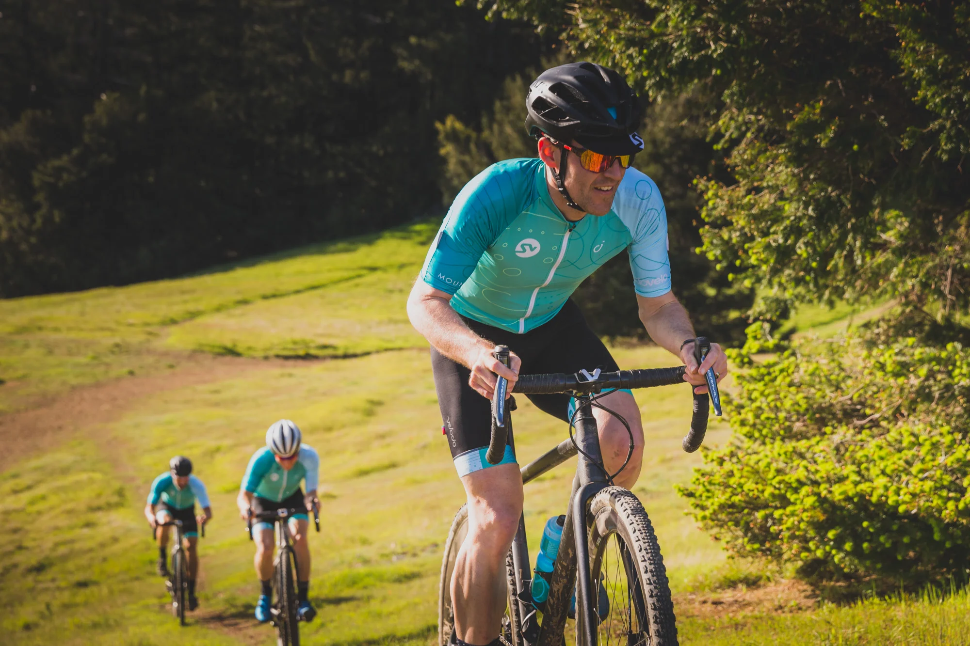 StudioVeloGravelShootMen41919-0152.jpg