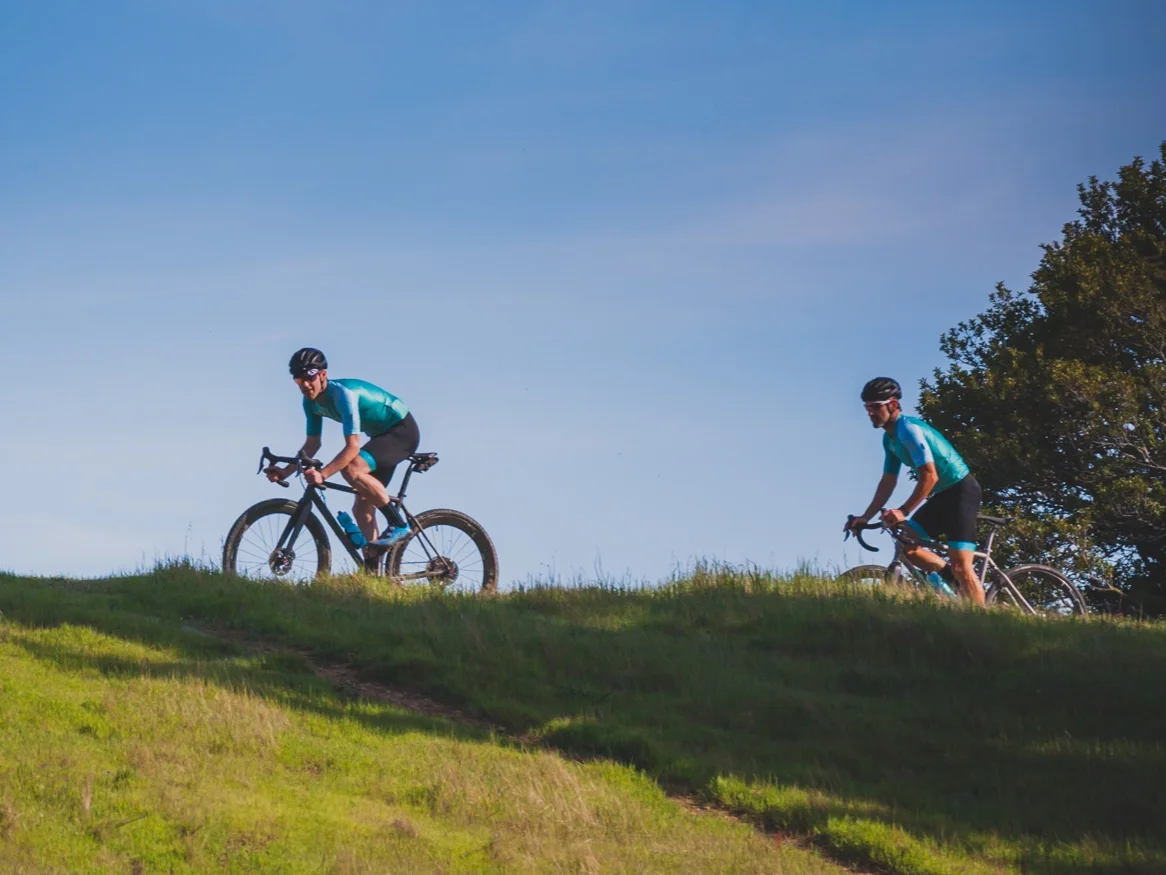 StudioVeloGravelShootMen41919-0092-2.jpg