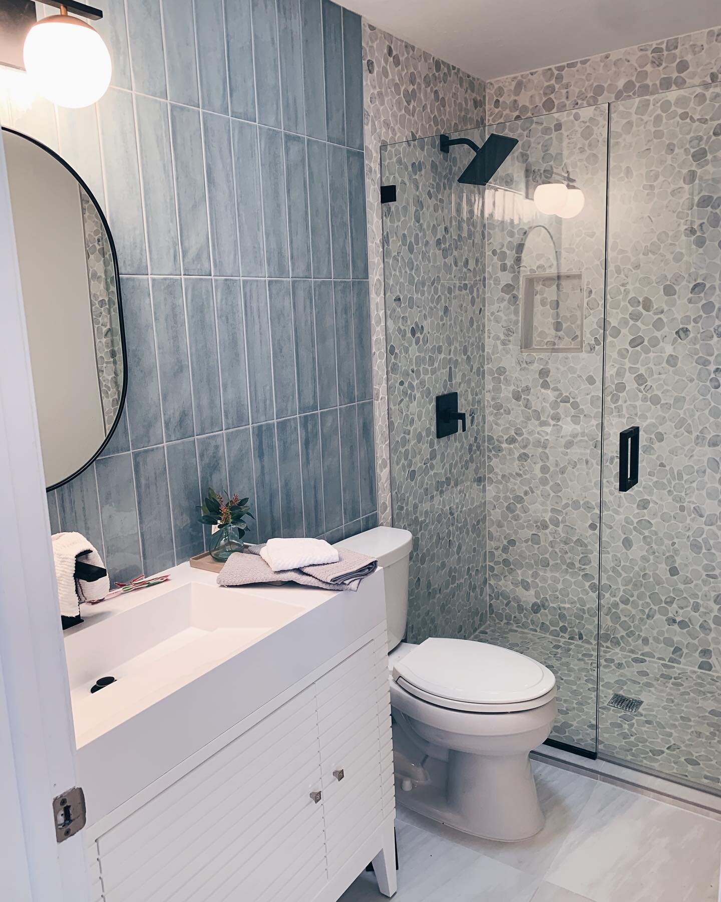 💭&rdquo;I spent more time in that bathroom than the rest of the house&rdquo; - James L. 

🛁 Bathrooms can be really tricky and expensive to update! Start by coordinating your different tiles; it&rsquo;s all about color, tone, and texture. This can 