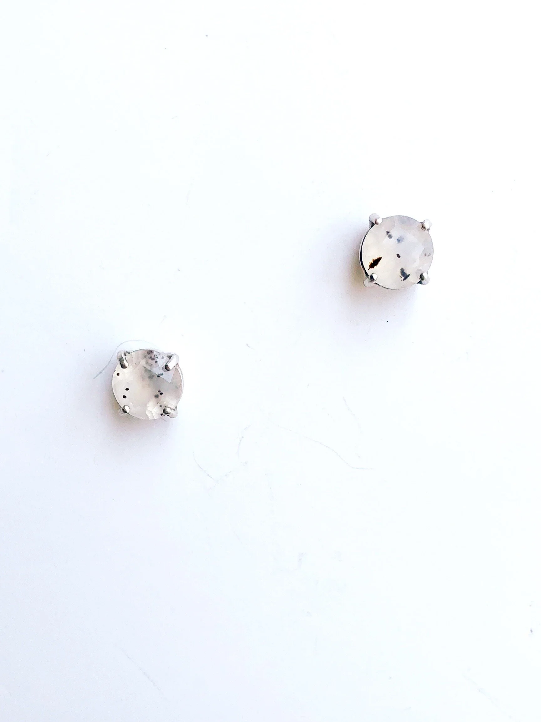 E4A74AE3-55D2-449D-B594-CD954066BE3E