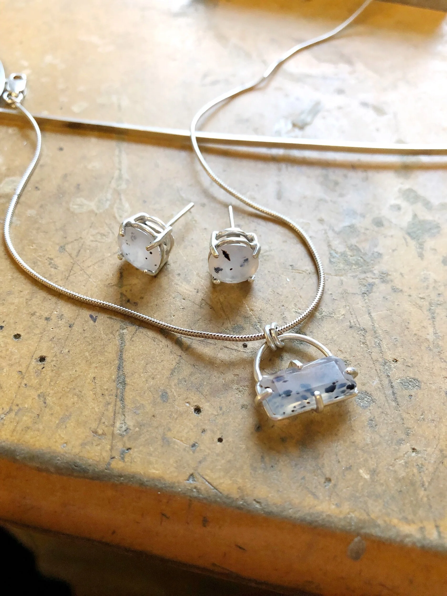 BBC9B109-A0ED-4D31-BCAC-6840300C61F9