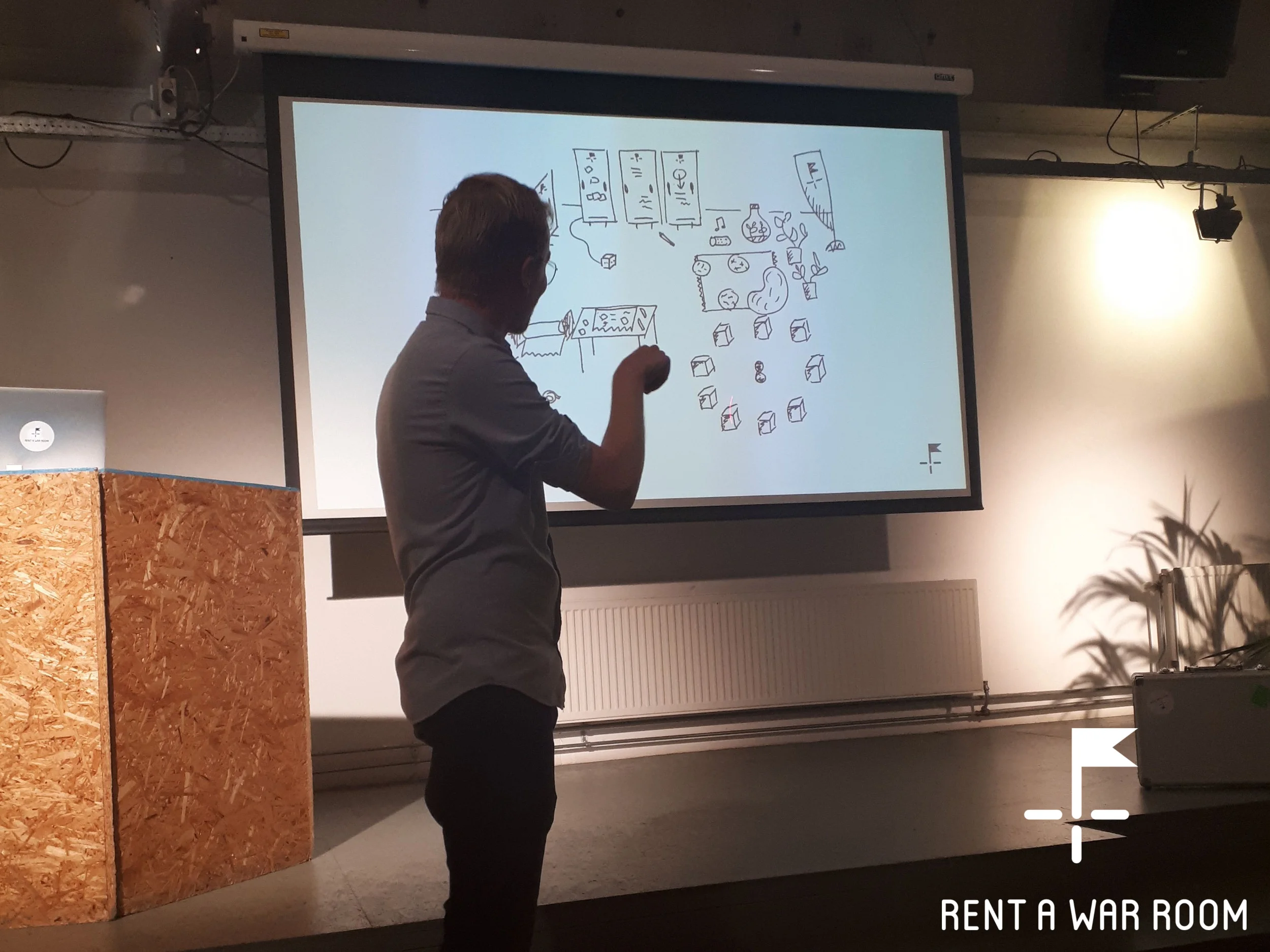 rent a war room presentatie.jpeg