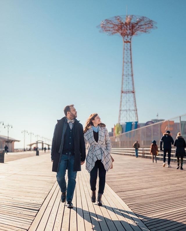 Is winter the best season to visit Coney Island? I don&rsquo;t think so. Is it worth to capture your best moments in Coney Island next to the beach while no one else is around? See it yourself ;) .
.

#fashionblogger #nycblogger #portrait #cherryblos