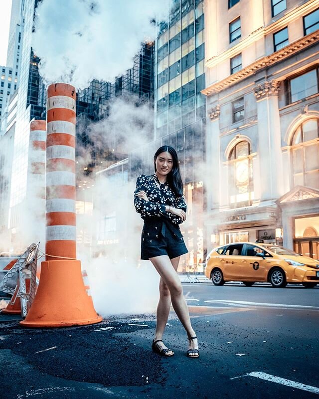 Welcome to the street of New York .
.
.

#fashionblogger #nycblogger #portrait #cherryblossom #ny #fotografoemny #fotografaemny #fotografabrasileiraemny #fotografabrasileiraemnovayork #fotosemnovayork #newyork #photographerinnyc #ensaioemnovayork #ve