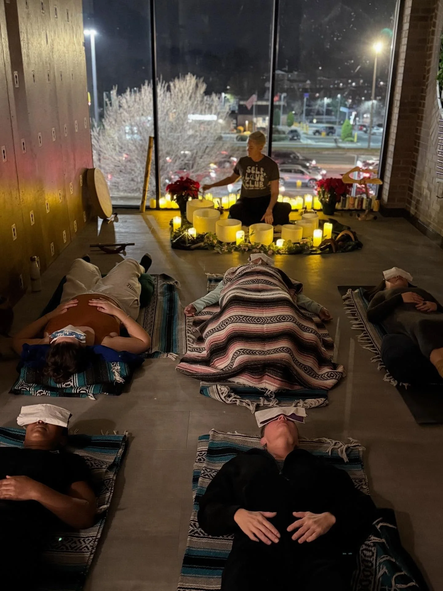 Join us for a free class this week and 1/2 off for the rest of December!  Happy holidays to you! 

#yoga #pilates #yogawall #wallyoga #yin #restorative #vinyasa #hatha #hotyoga #massage #fasciablasting #thaiyogamassage