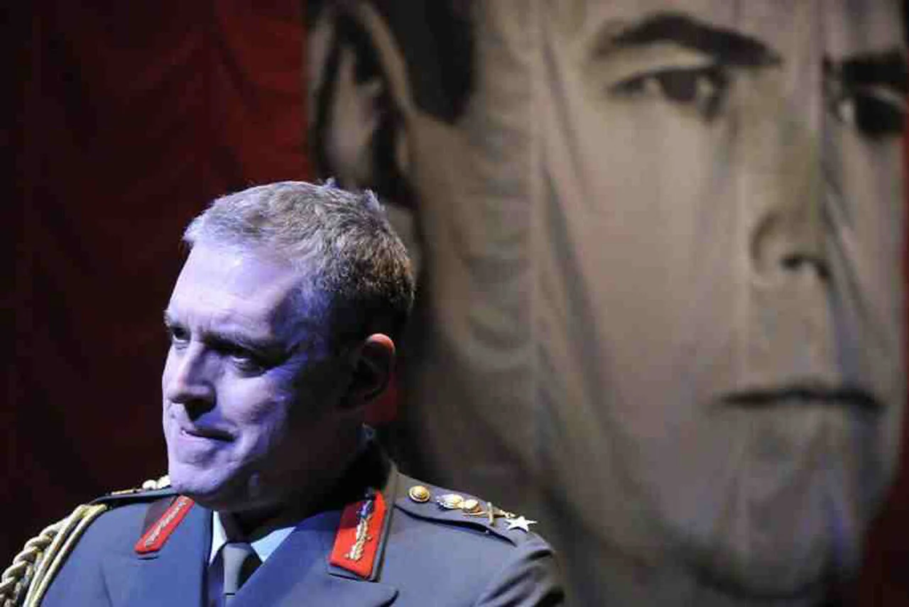 Thesues Backdrop.jpg