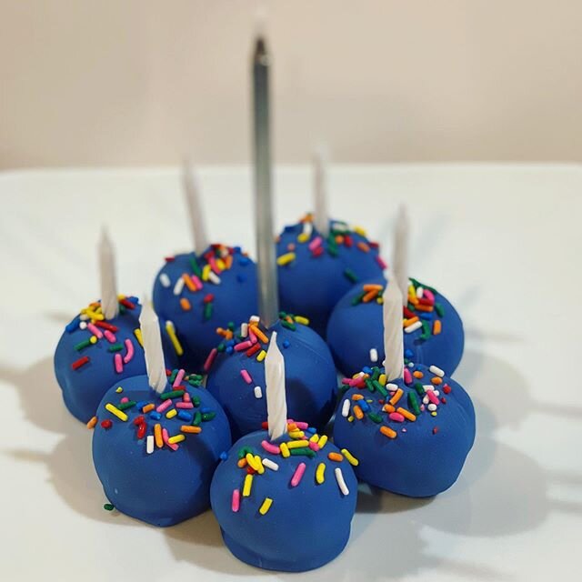 Birthday candle cake pops!