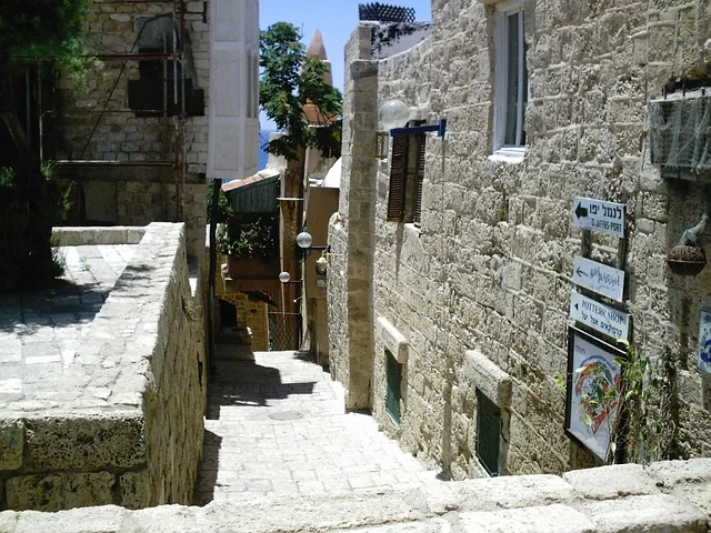 Hebrew 2.jpg