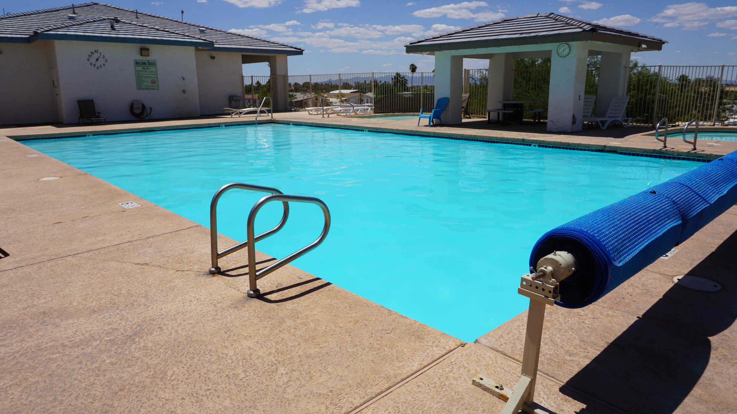 swimming-pool-arizona-oasis.jpg