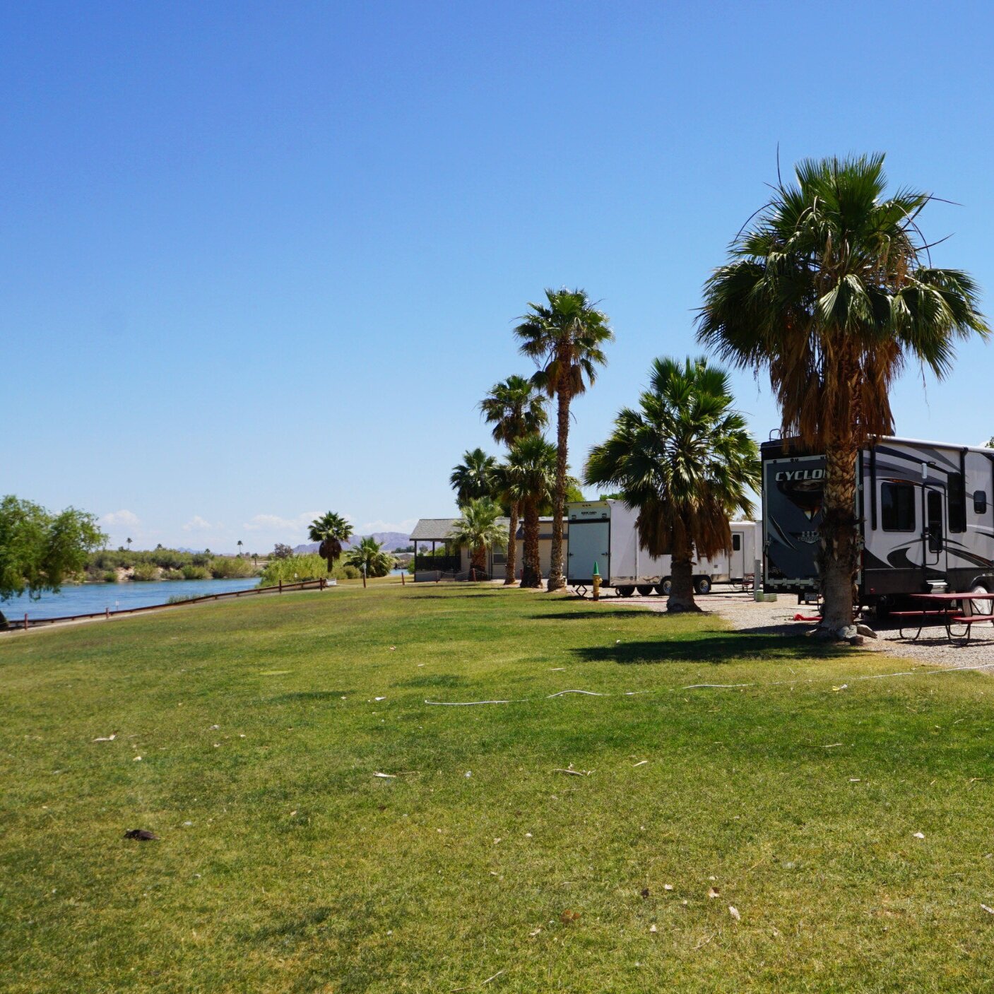 river-side-sites-rvs.jpg