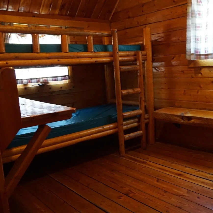Cabin-interior-bunk-beds.jpg