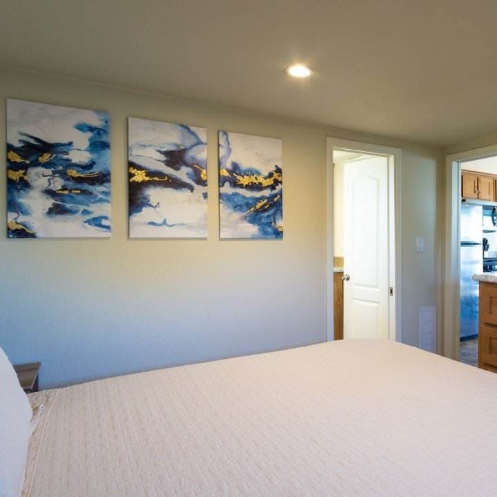 home-84b-bedroom-2.jpg