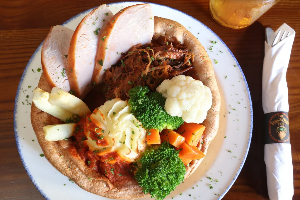 Frog & Onion — Island Restaurant Group