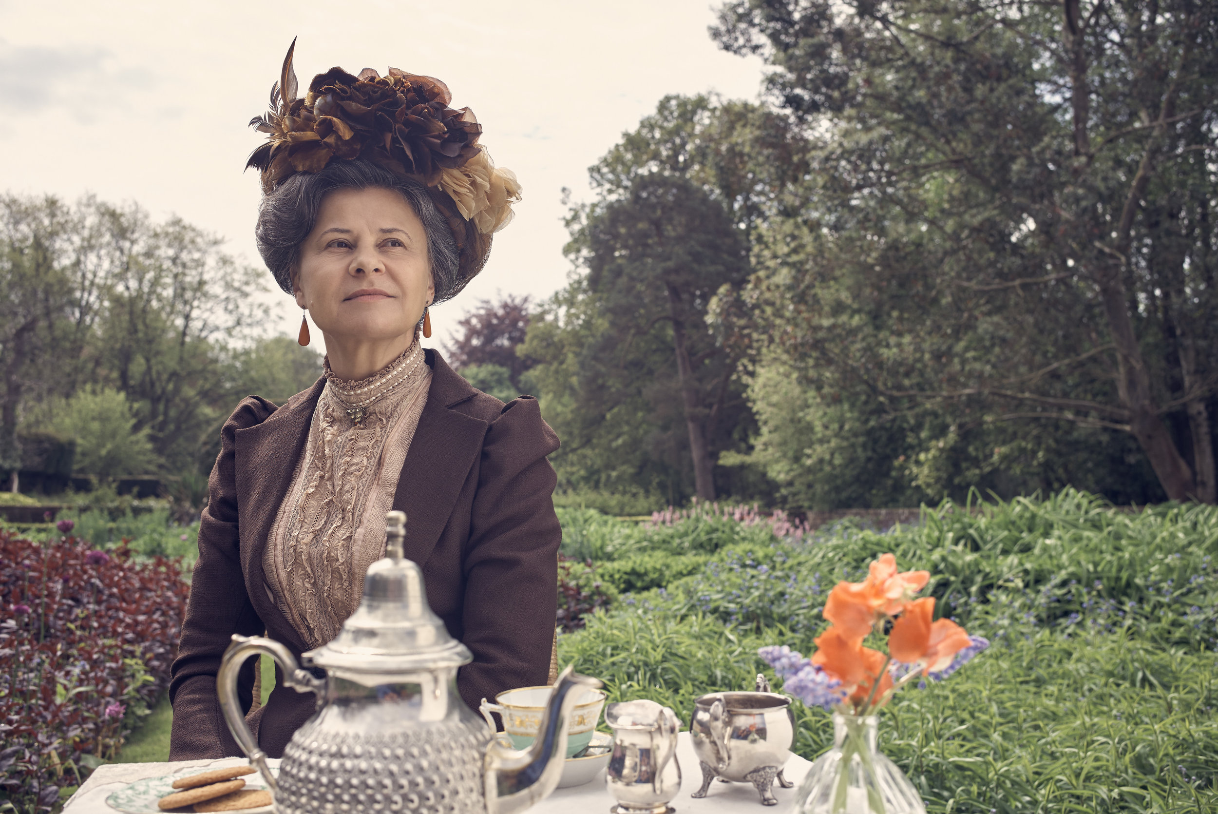 Howards End Ruth HOWARDS END — PLAYGROUND