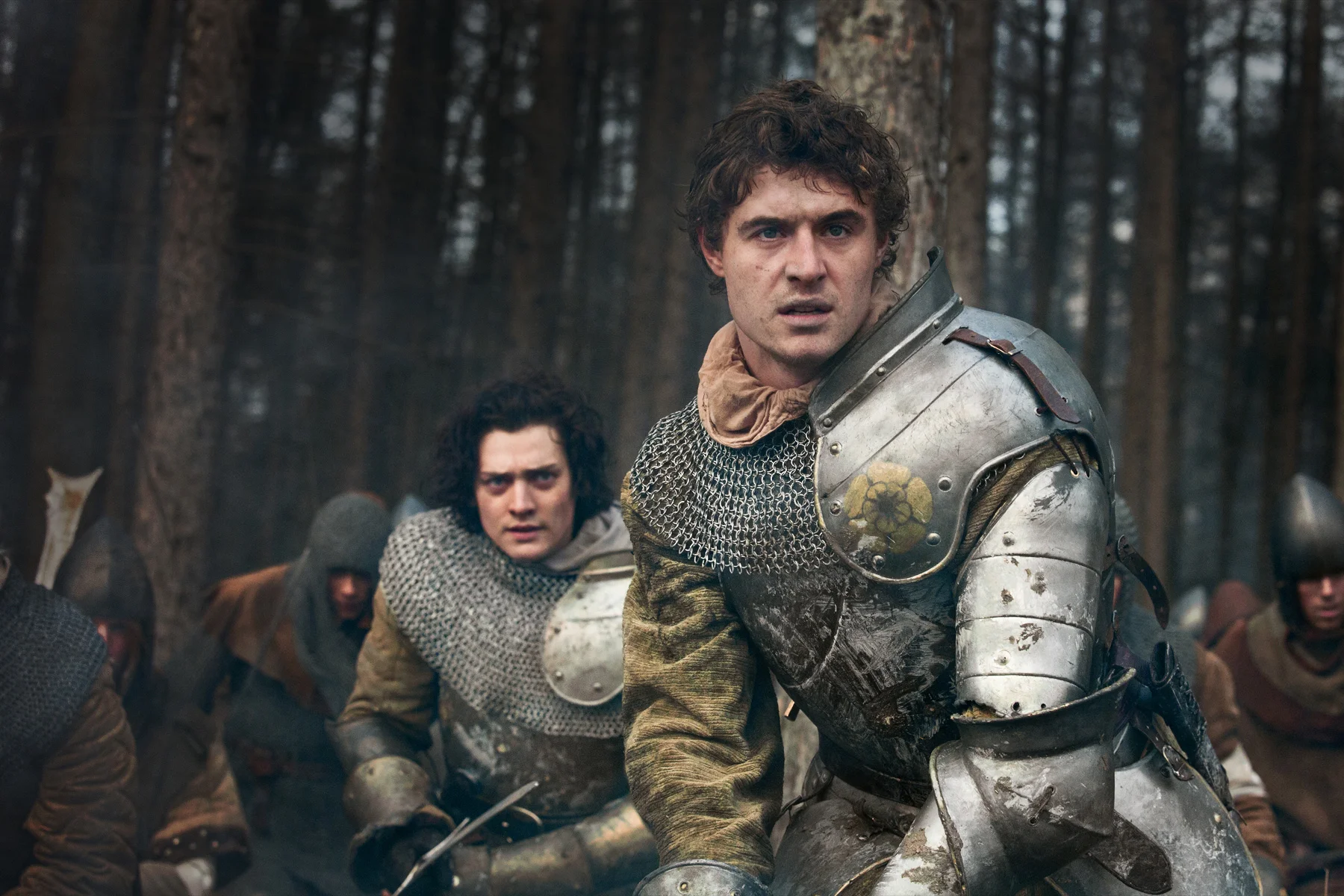 Richard, Duke of Gloucester (Aneurin Barnard), King Edward IV (Max Irons).jpg