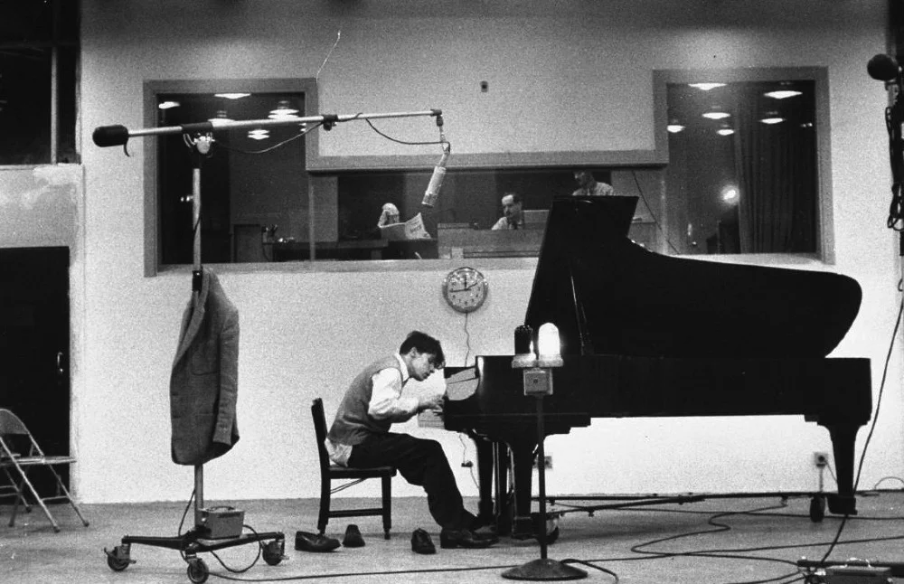 glenn-gould-studio-piano_1000.jpeg