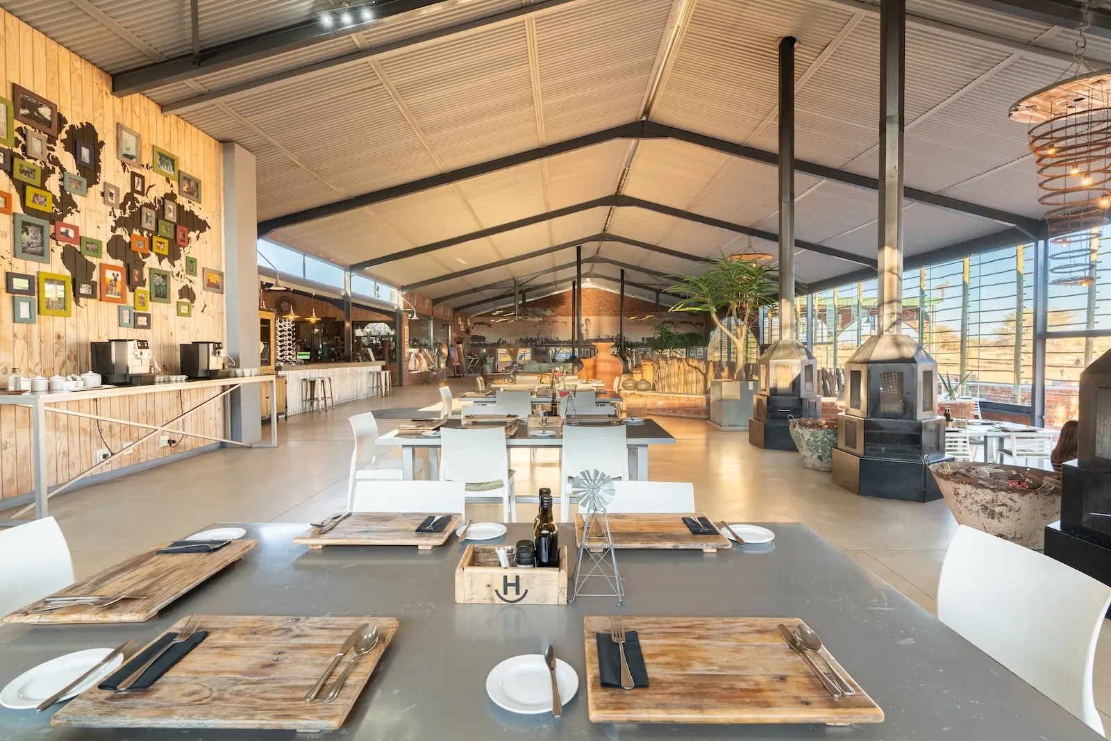 namibia-okonjima-plains-camp-lodge-2.webp