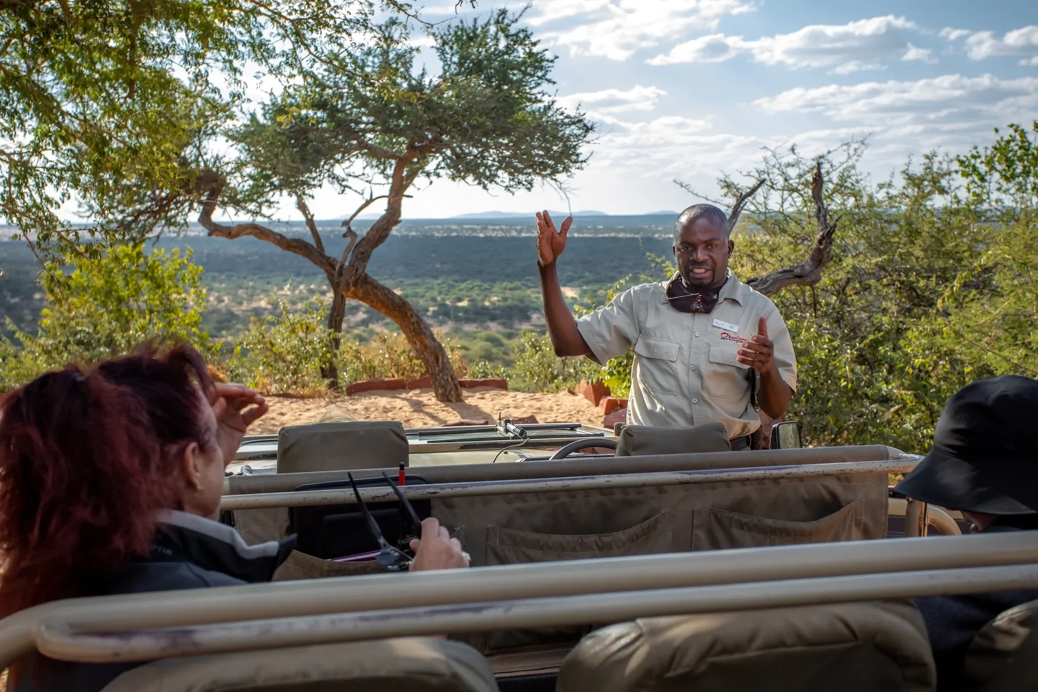 okonjima_nature_reserve_guides2.webp